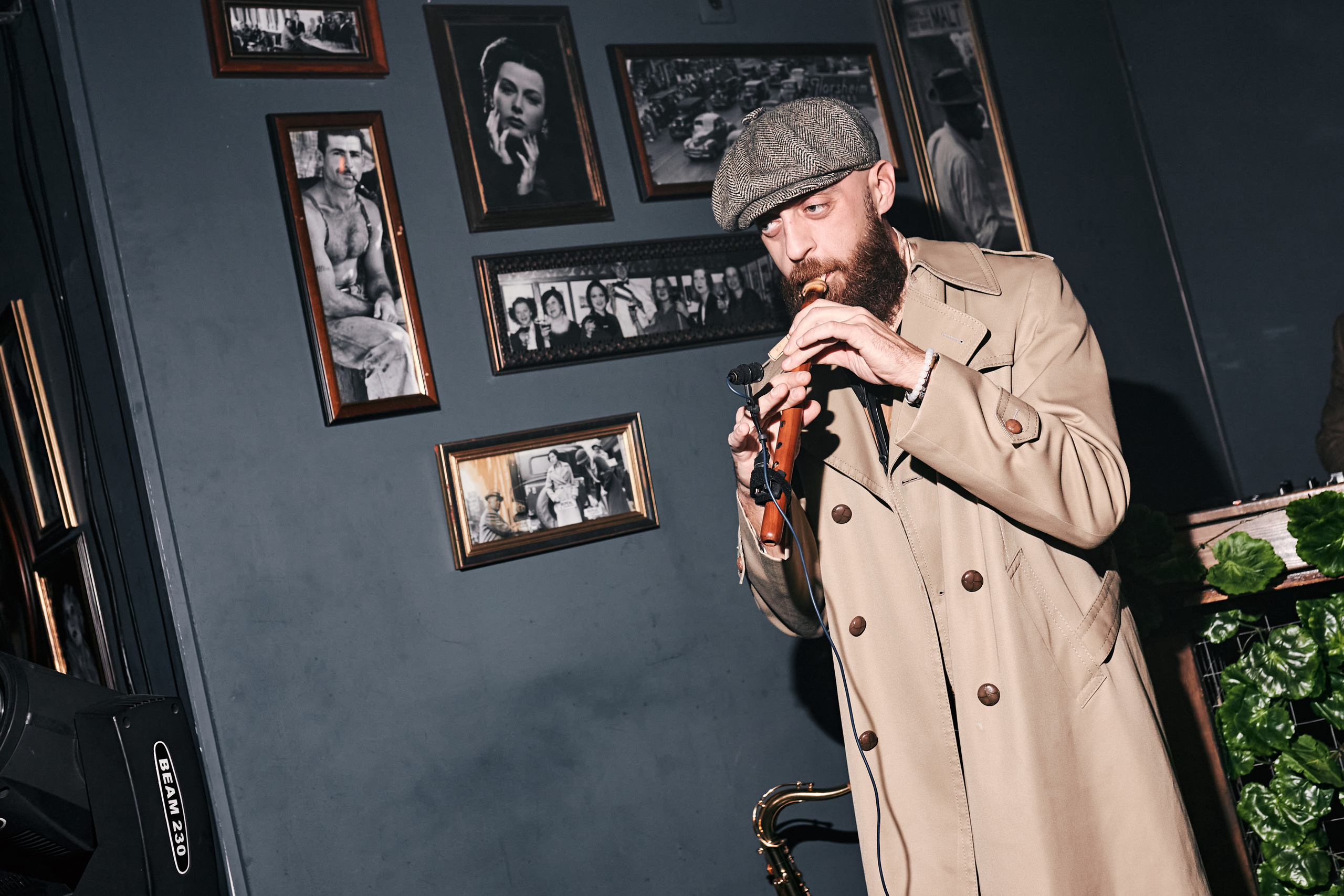 BUNIN BAR. Лёшка Варзегов — фотограф