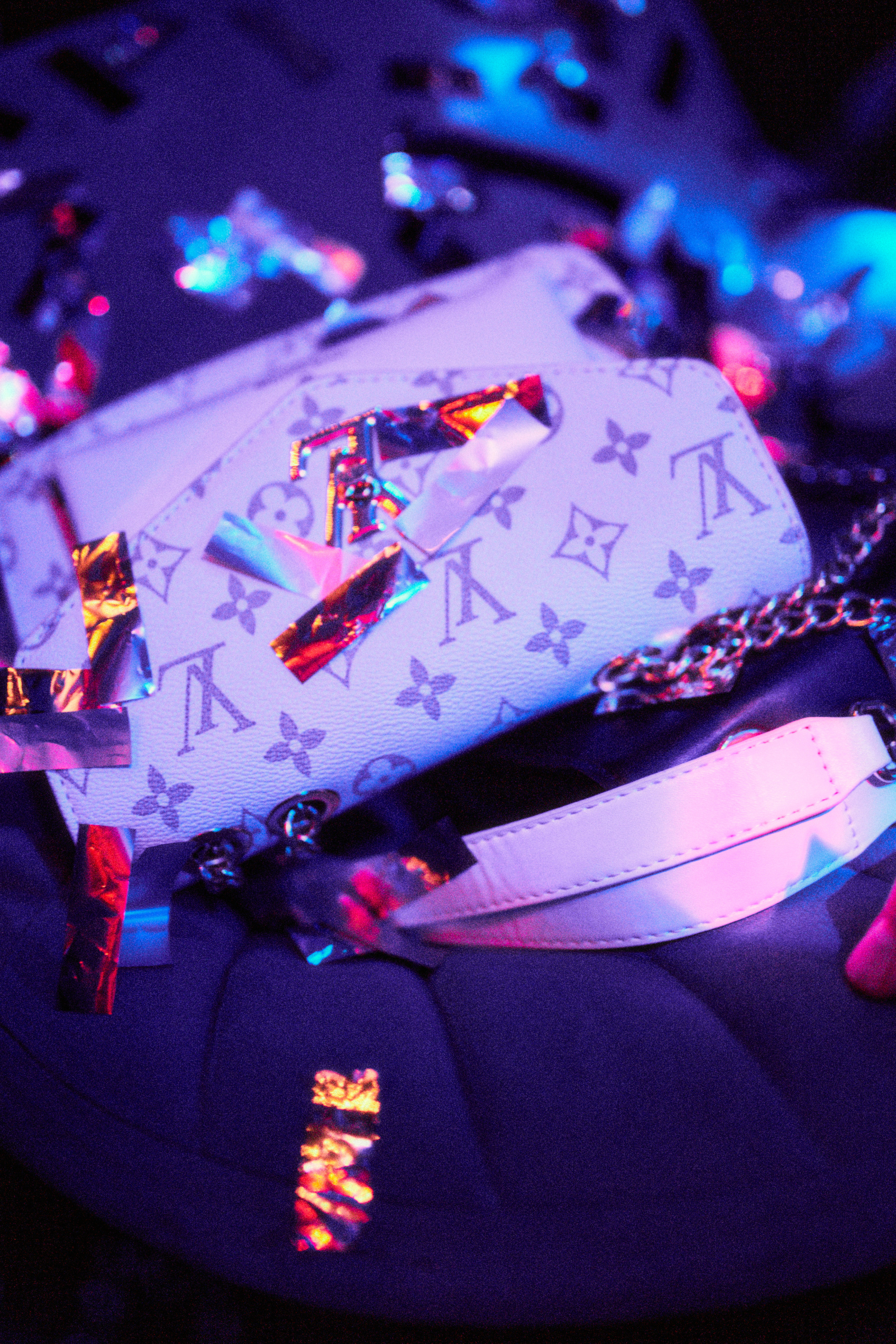 ÖGONEK BAR. Лёшка Варзегов — фотограф