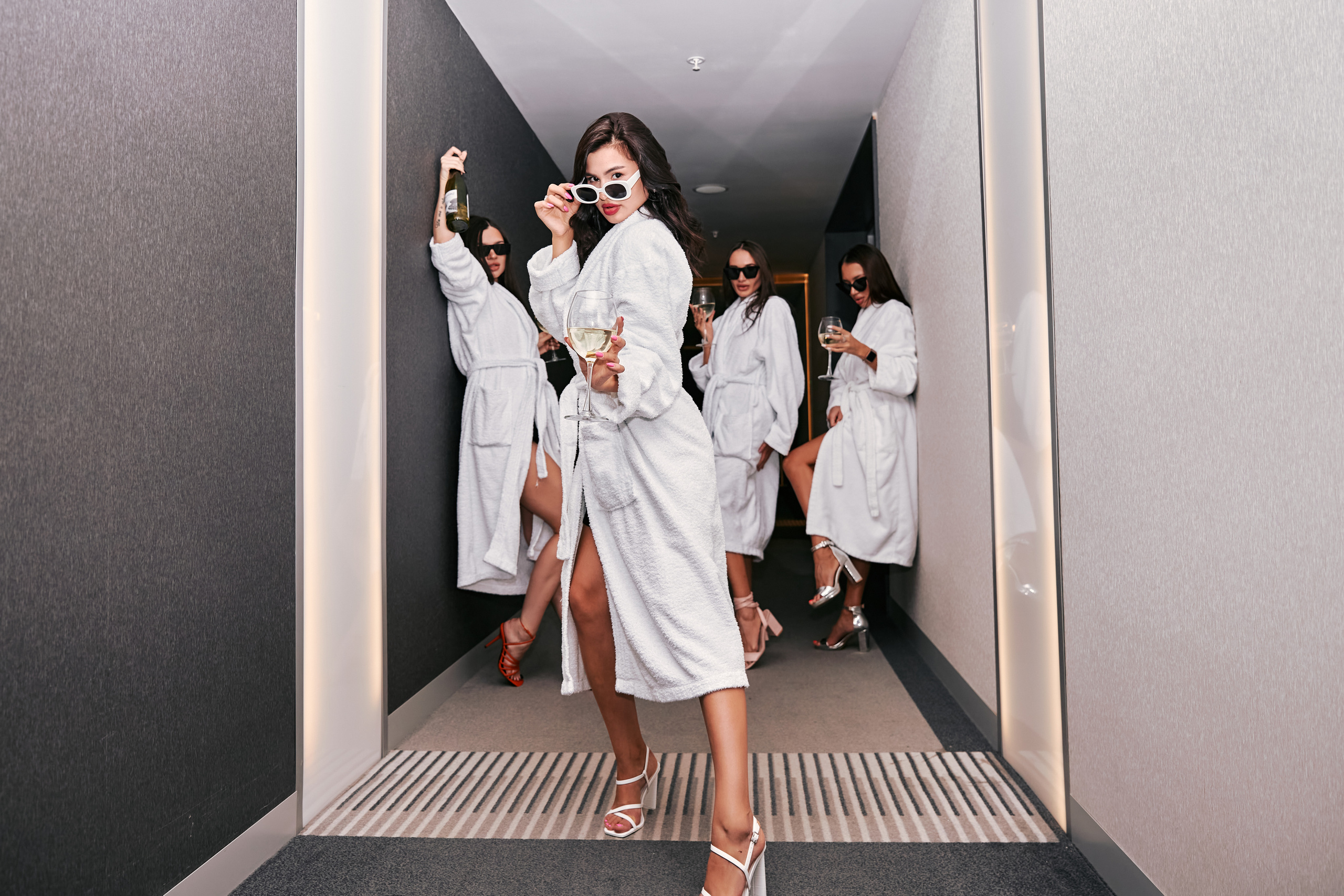 Девичник Айгуль. Лёшка Варзегов — фотограф