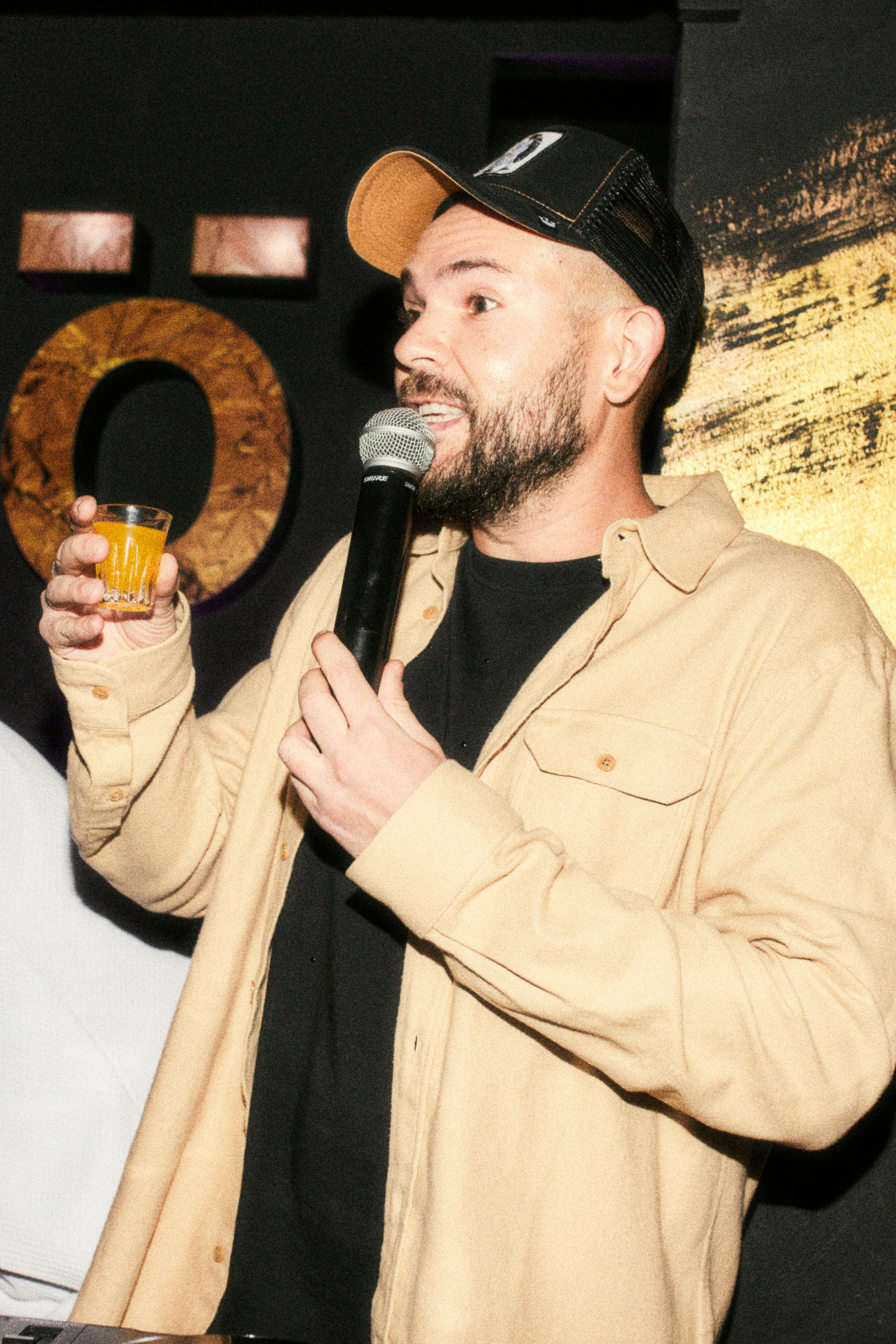 ÖGONEK BAR. Лёшка Варзегов — фотограф