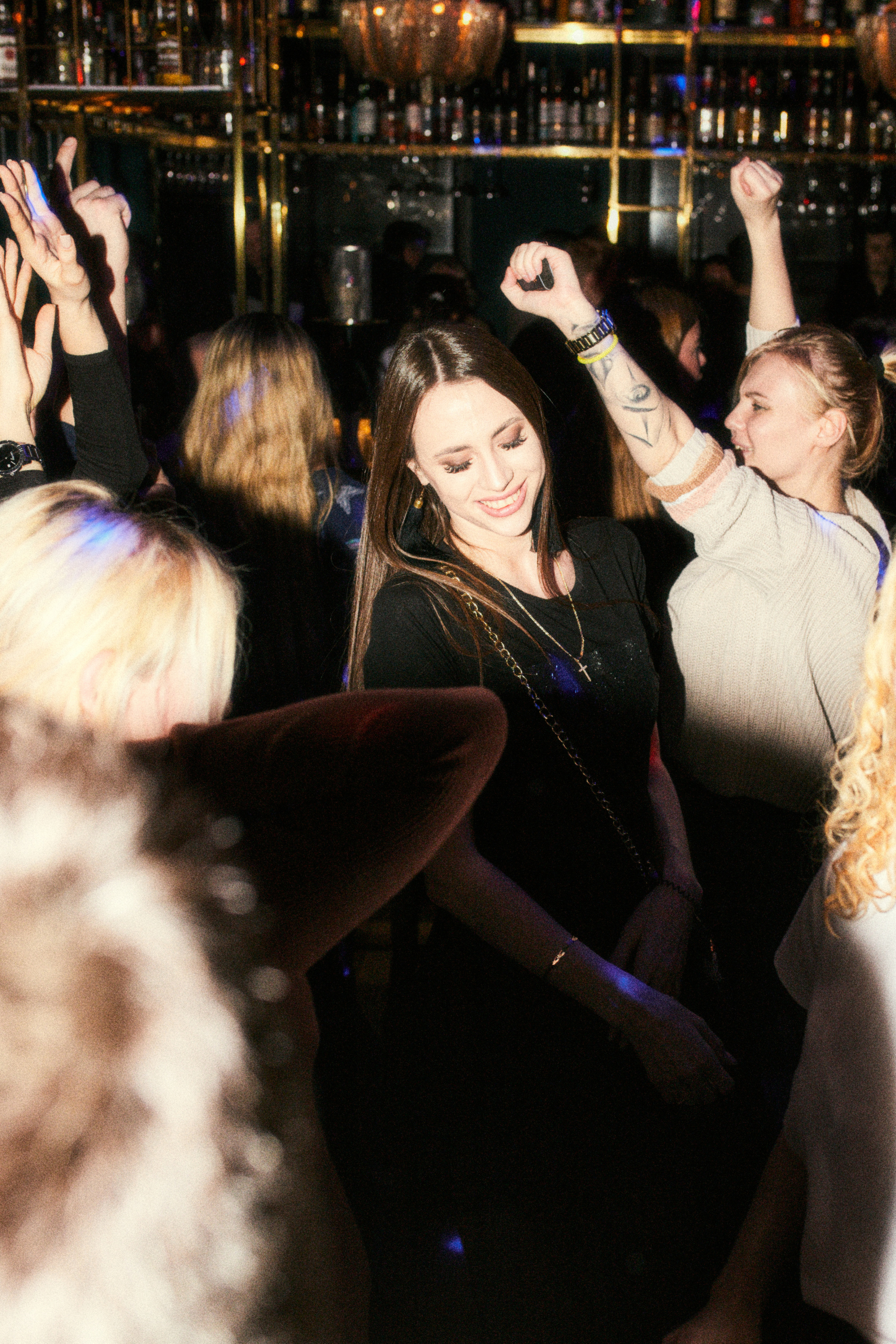 ÖGONEK BAR. Лёшка Варзегов — фотограф