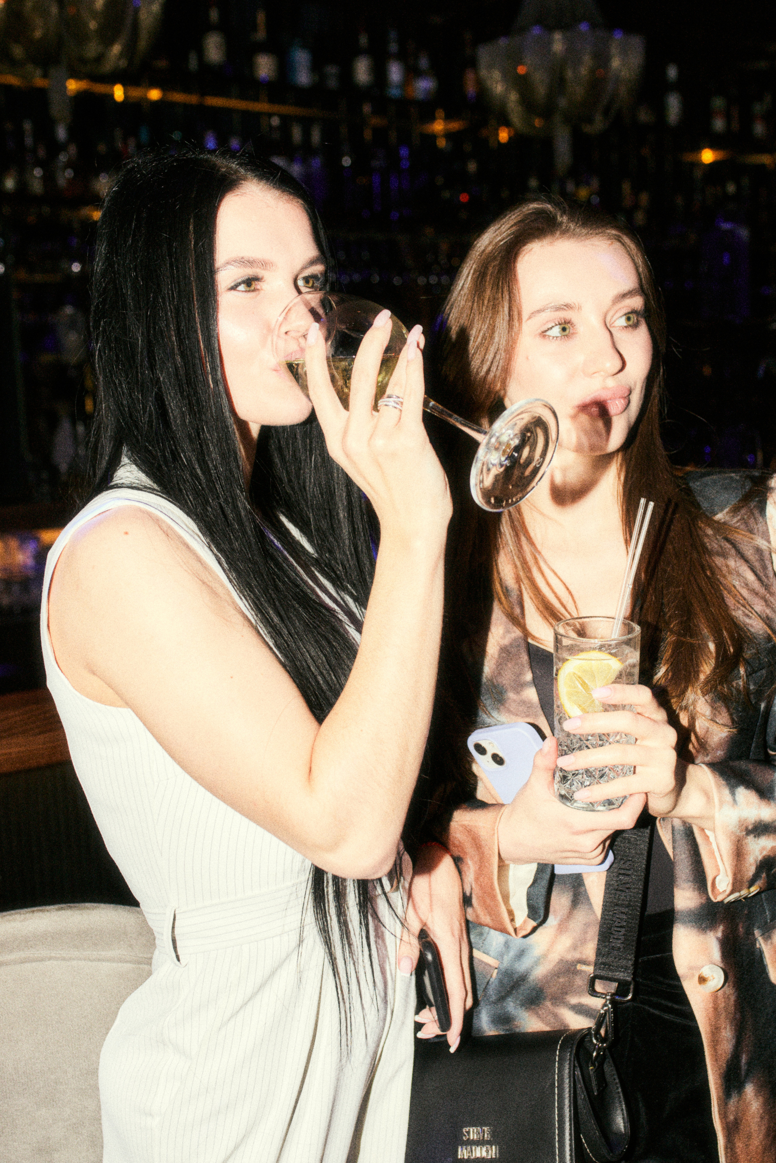 ÖGONEK BAR. Лёшка Варзегов — фотограф