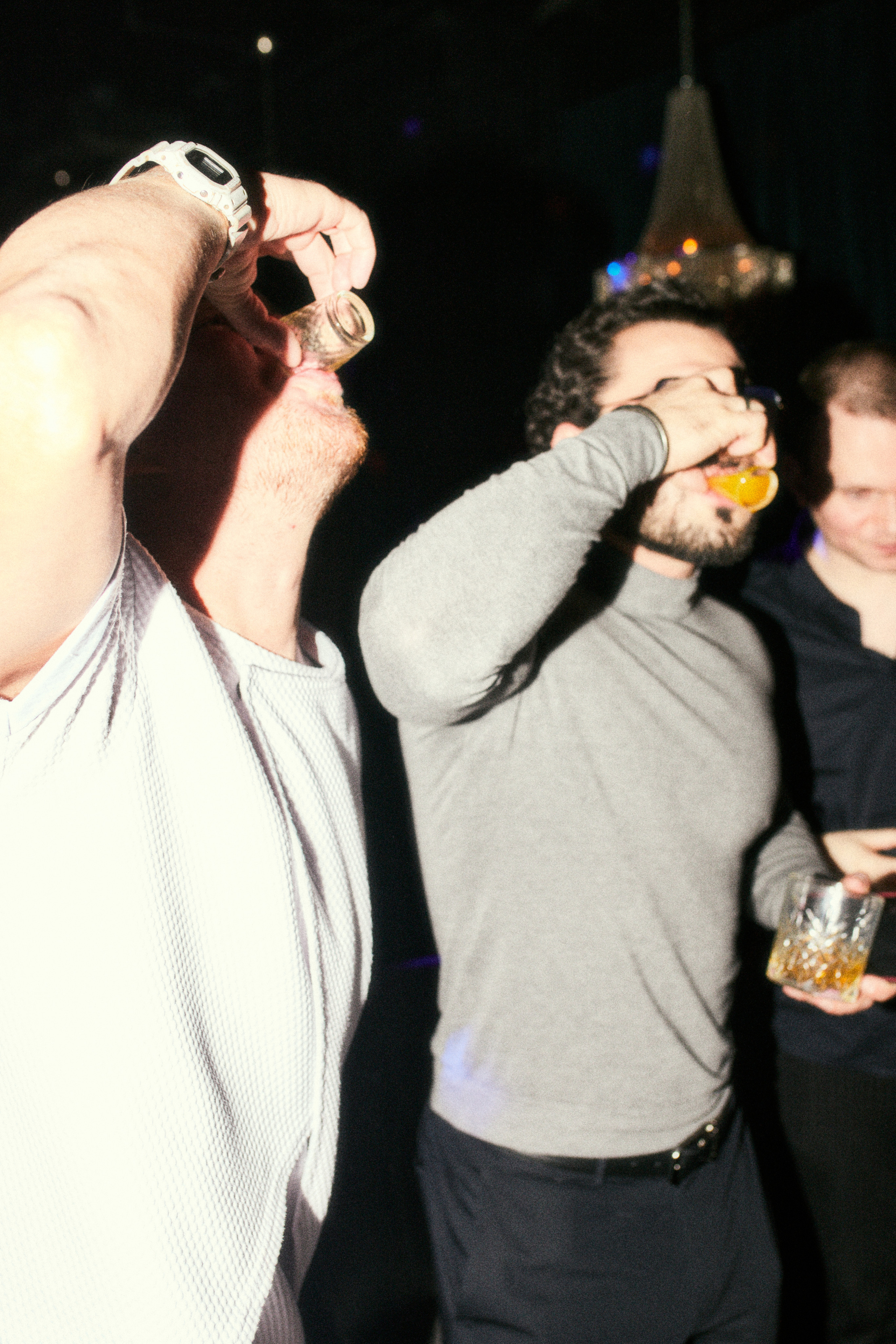 ÖGONEK BAR. Лёшка Варзегов — фотограф