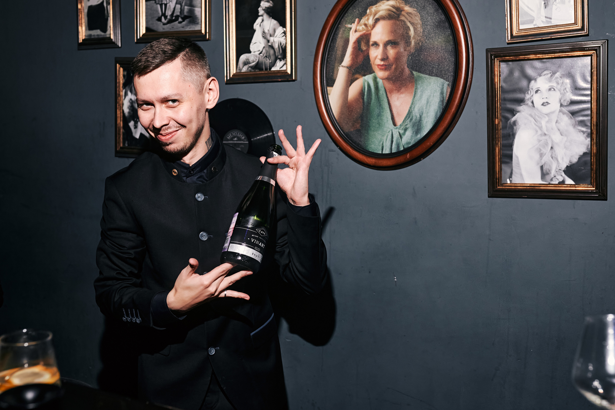 BUNIN BAR. Лёшка Варзегов — фотограф