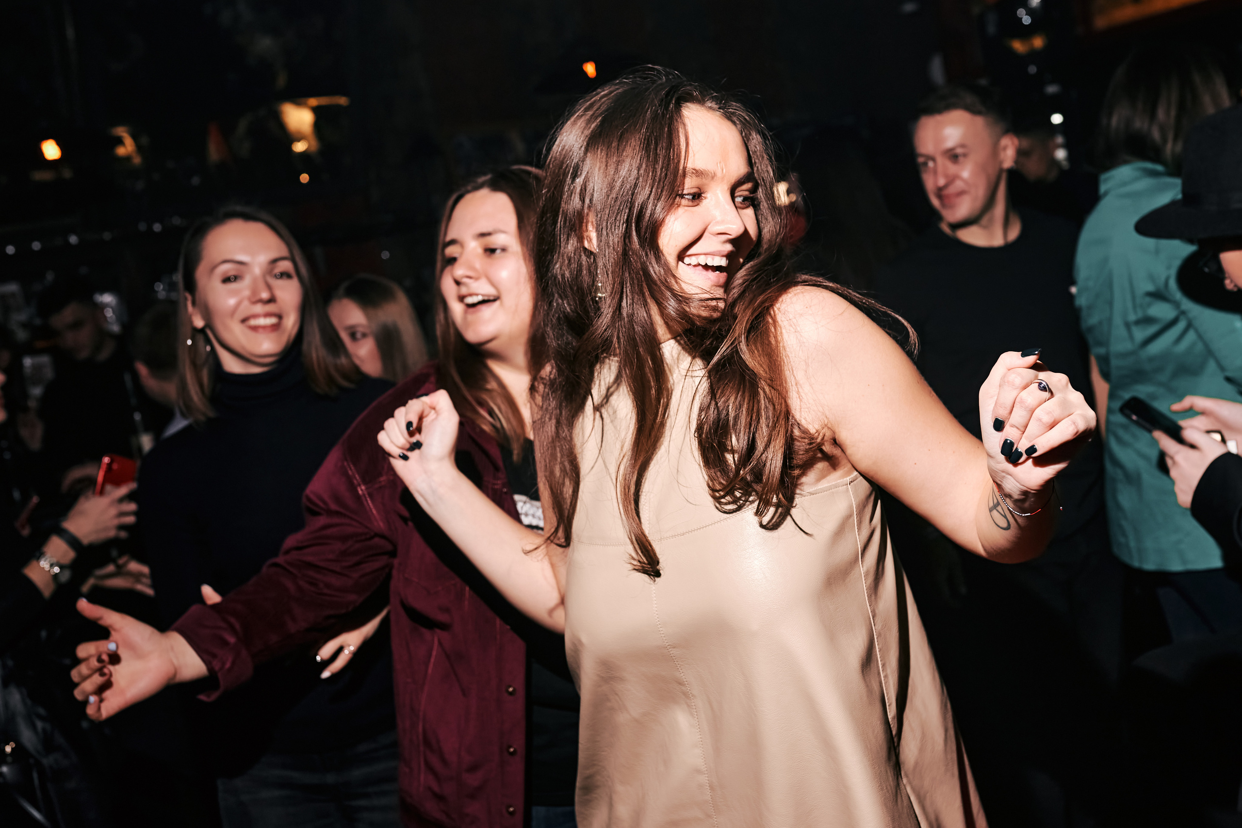 BUNIN BAR. Лёшка Варзегов — фотограф