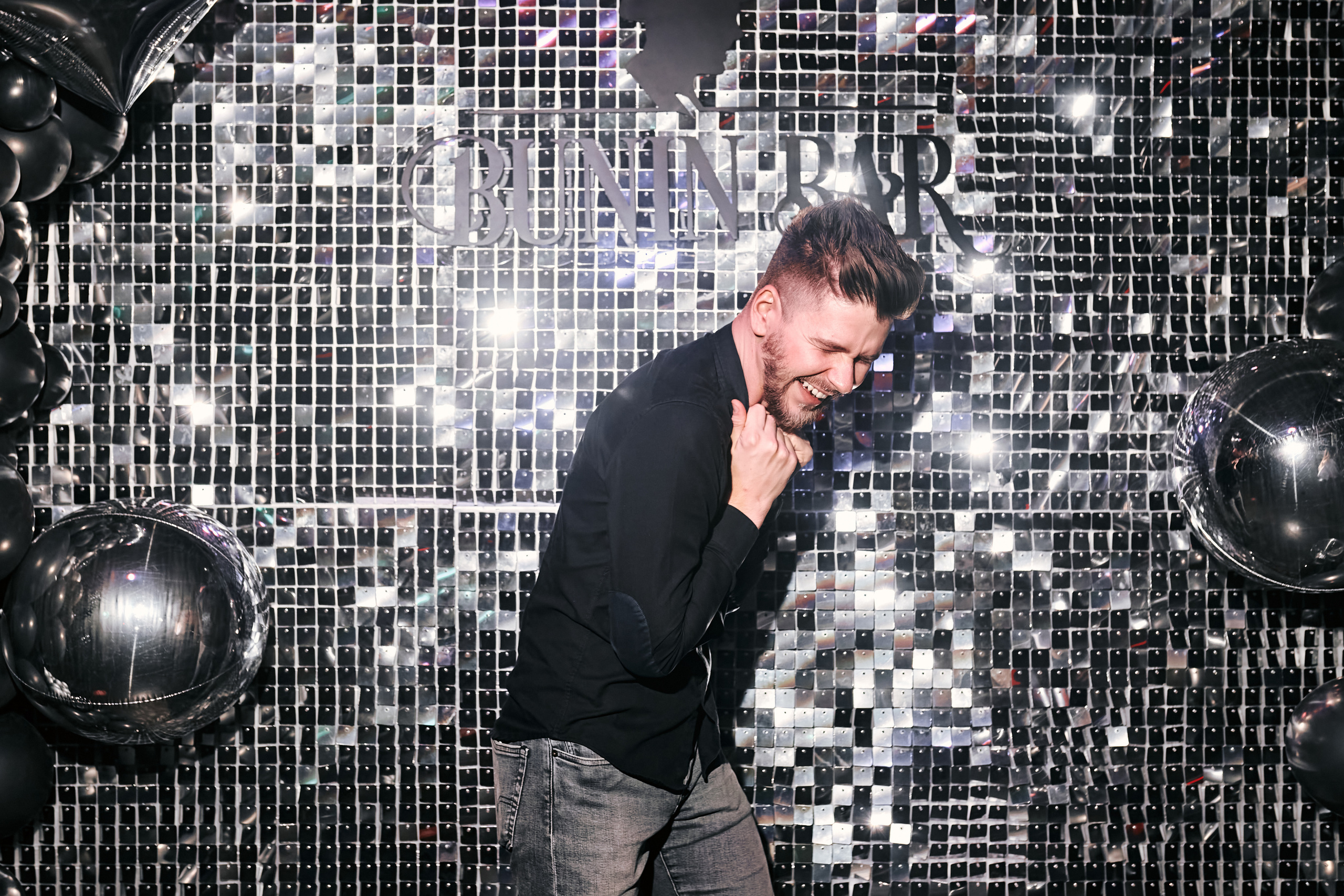 BUNIN BAR. Лёшка Варзегов — фотограф