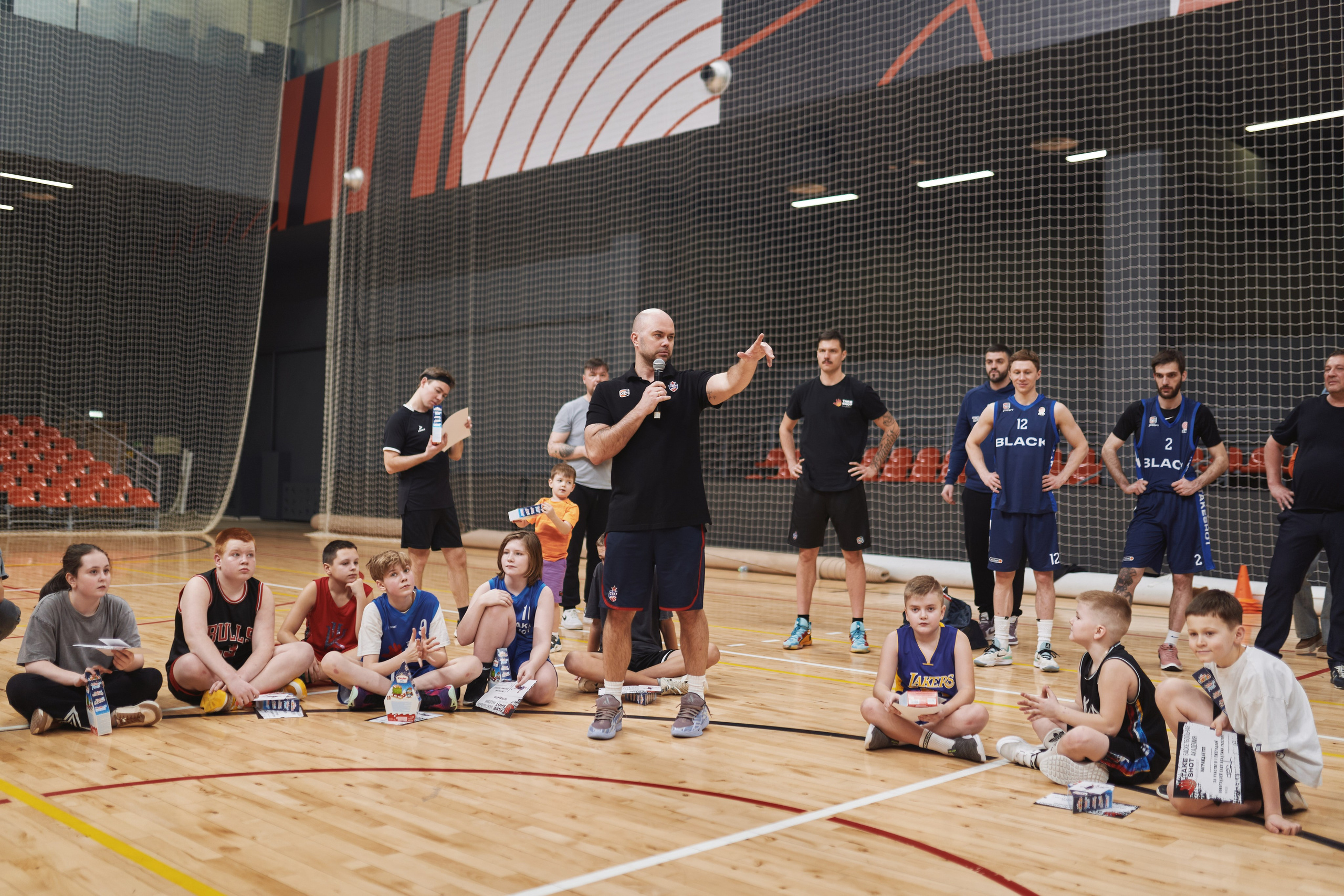 Новогодний баскетбол 2025. Детская лига. Евгений Бреча. Коммерческий и бэкстейдж фотограф в Москве