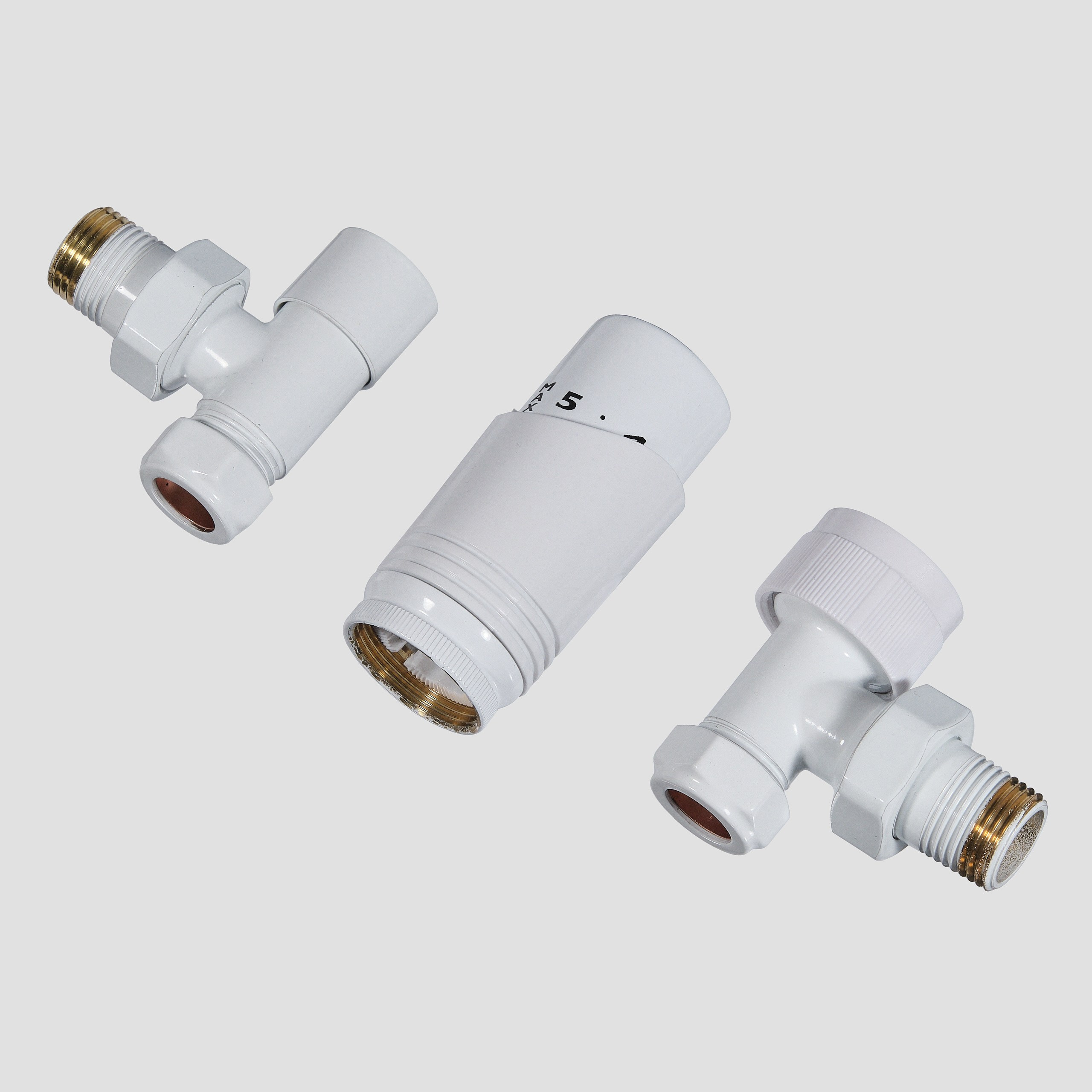 Предметные фотографии вентилей и запорной арматуры