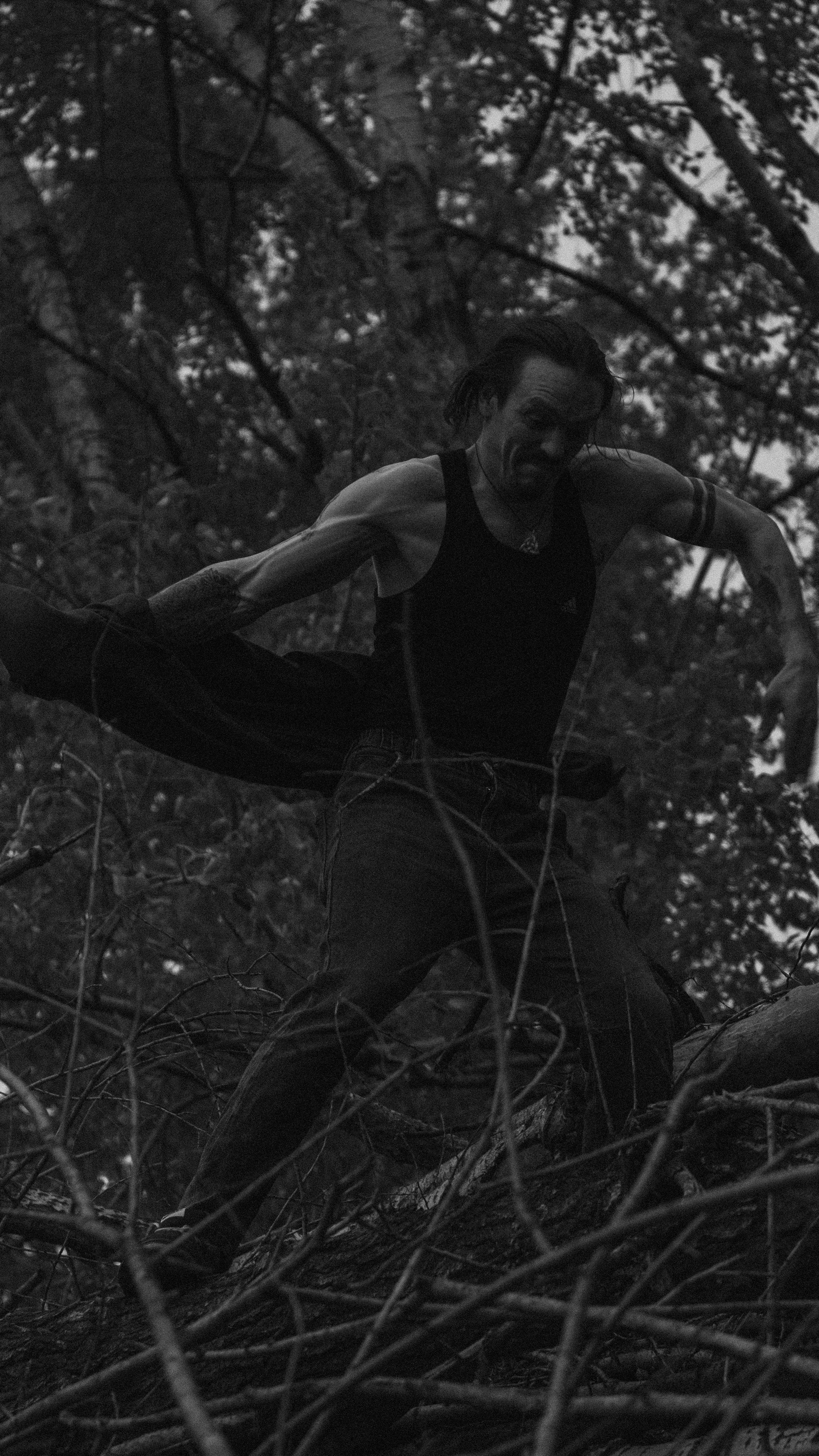 «Они шли мимо заброшенного дома». Фотограф |Герасимова София