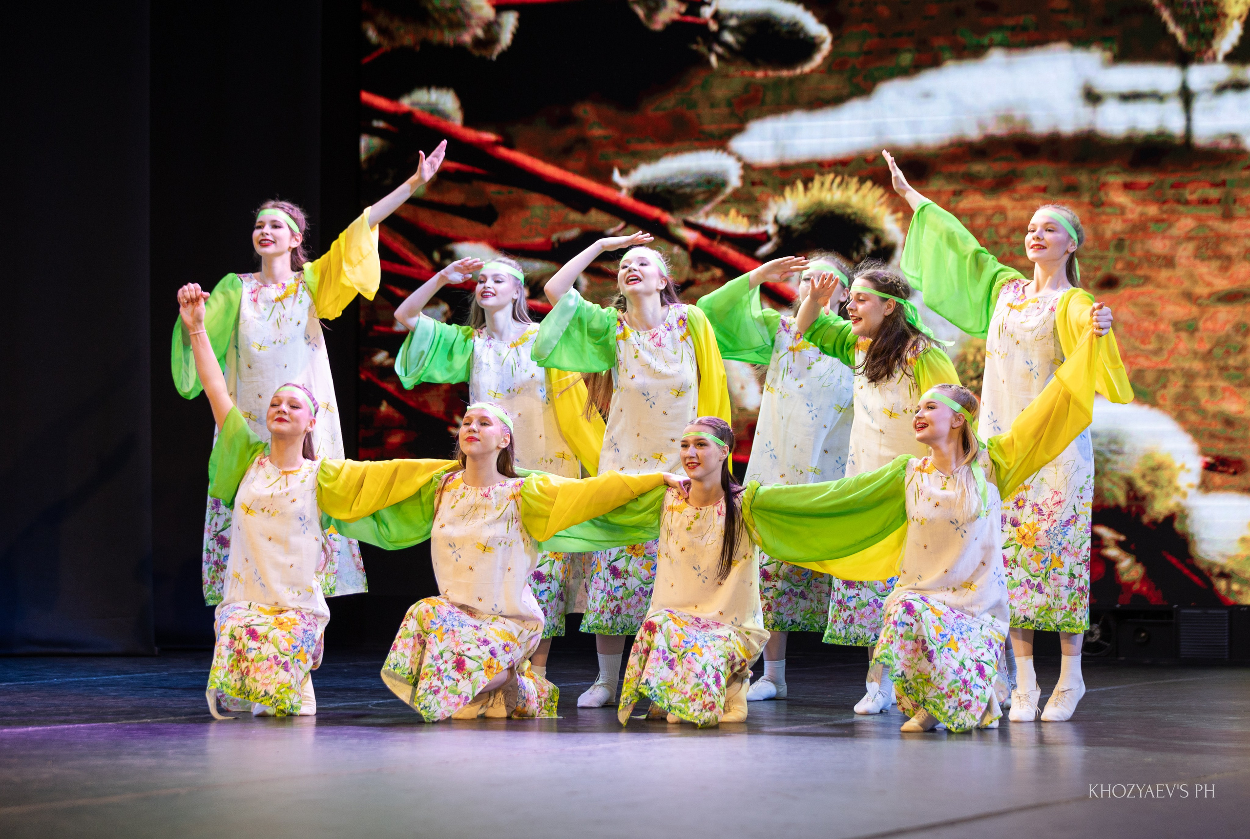 Отчетный концерт Ансамбля танца «Вольный Ветер». Фотограф в Нижнем Новгороде, Дзержинске Олеся Хозяева