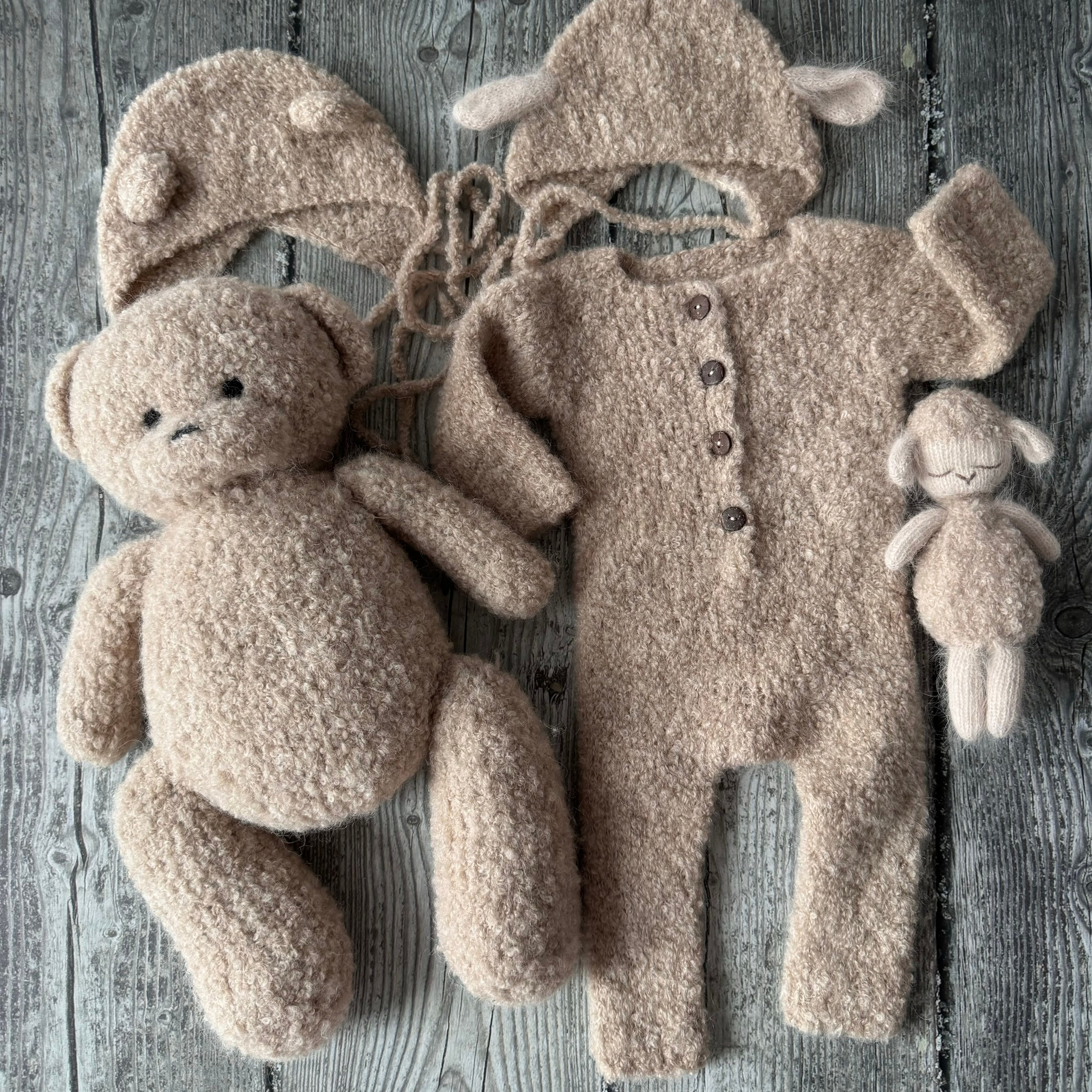 Костюмы и аксессуары для фотосессии новорожденных | Реквизит для съемки newborn в Москве. Фотосессия новорожденных в Москве и Московской области | Профессиональный фотограф newborn — Татьяна Иванова