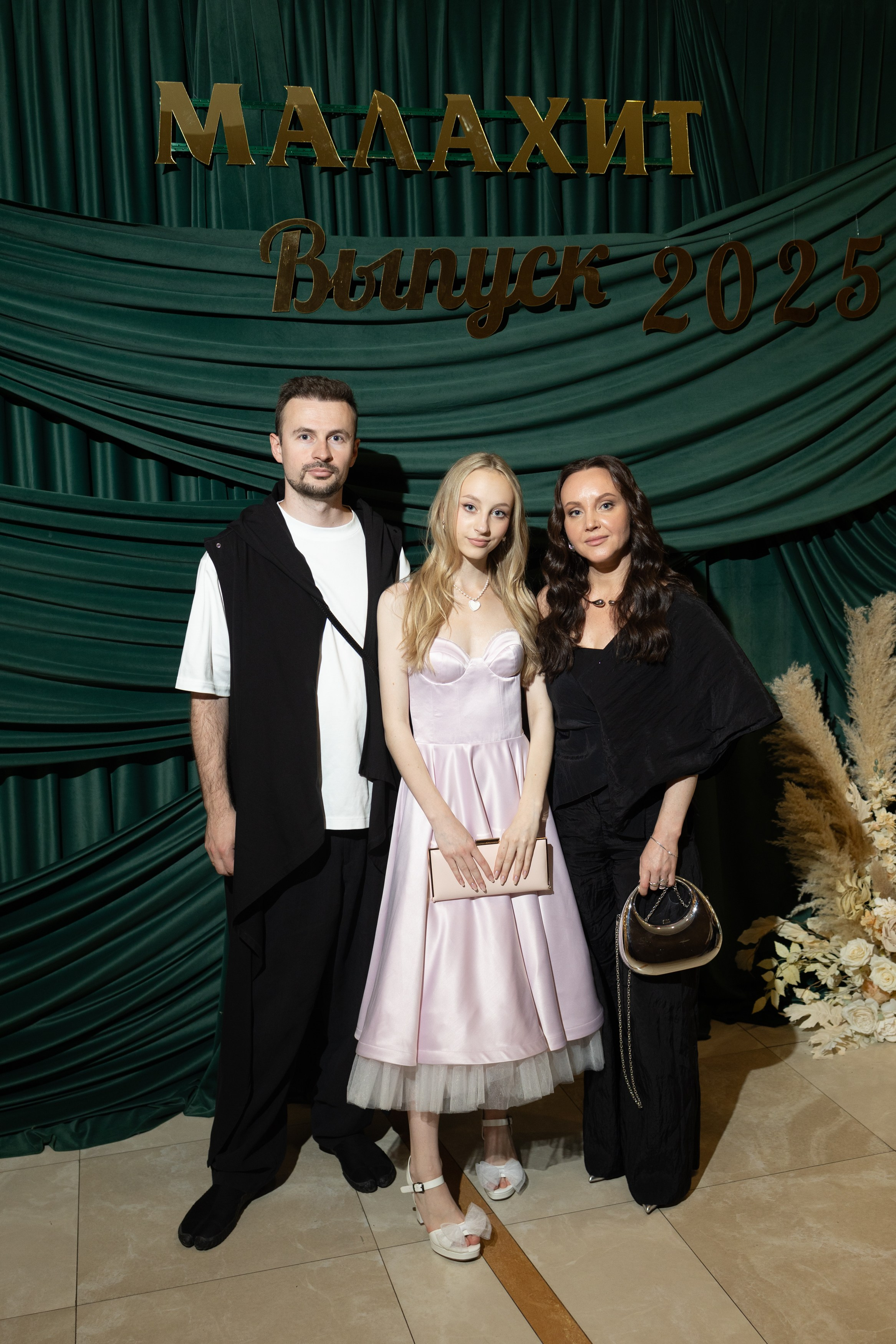 Выпускной: Гимназия1. Фотограф свадебный, репортажный, индивидуальный, фото для маркетплейсов, брендов, автосалонов