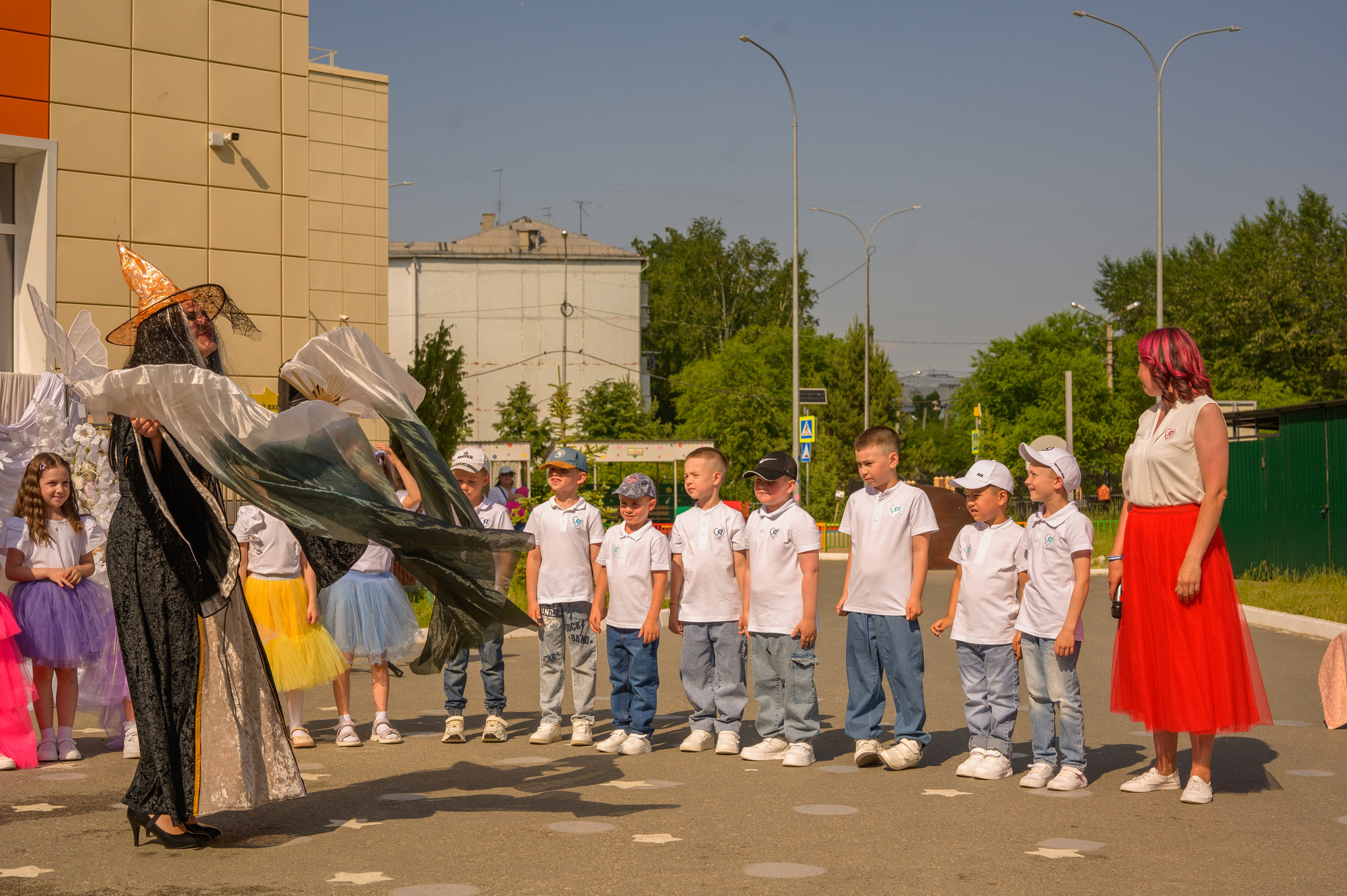 Репортаж выпускного группа «Фантазёры» 3 садик. Фотограф новорожденных, семейный детский в Тюмени Татьяна Морозова