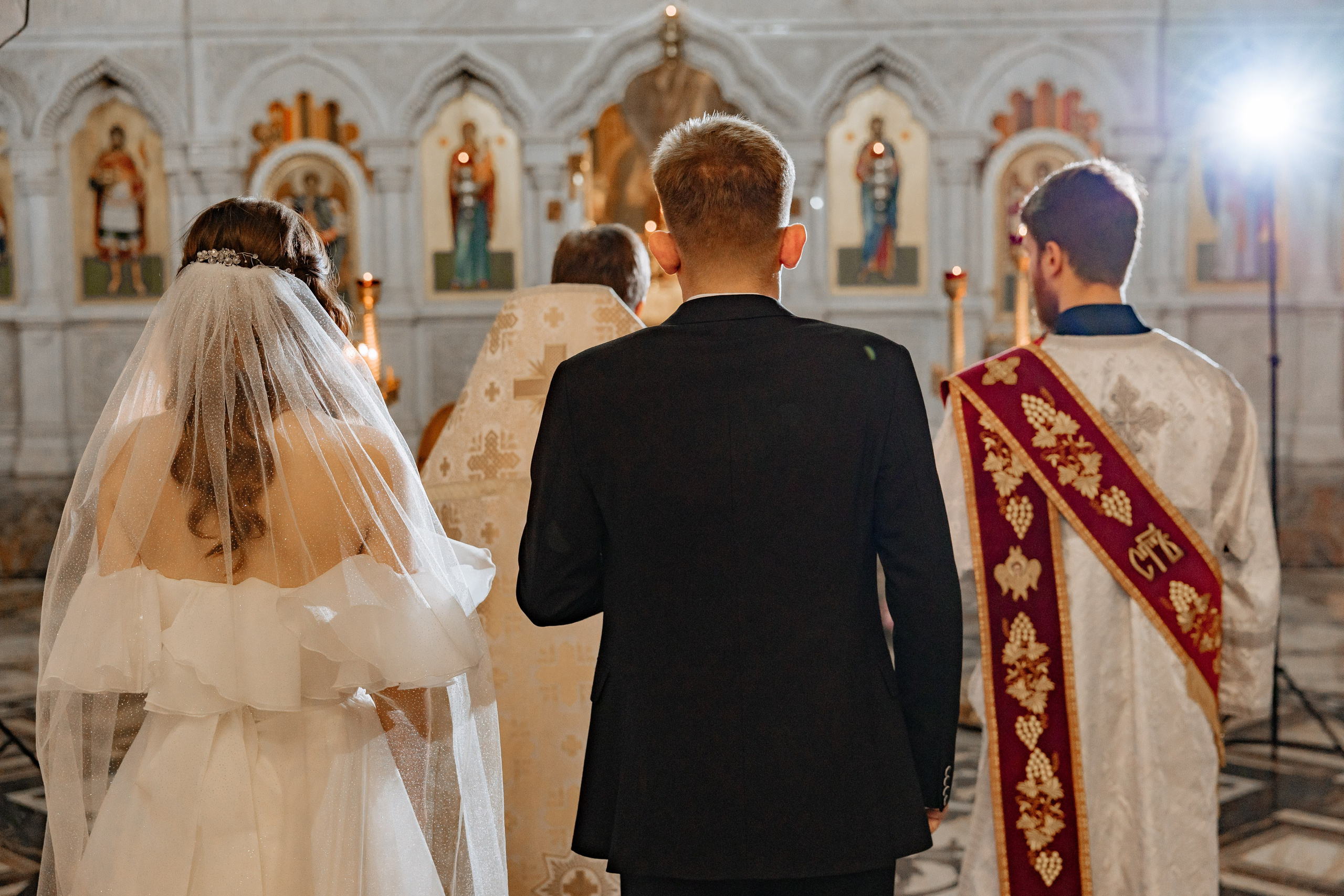 Церковь. Профессиональный фотограф и видеооператор