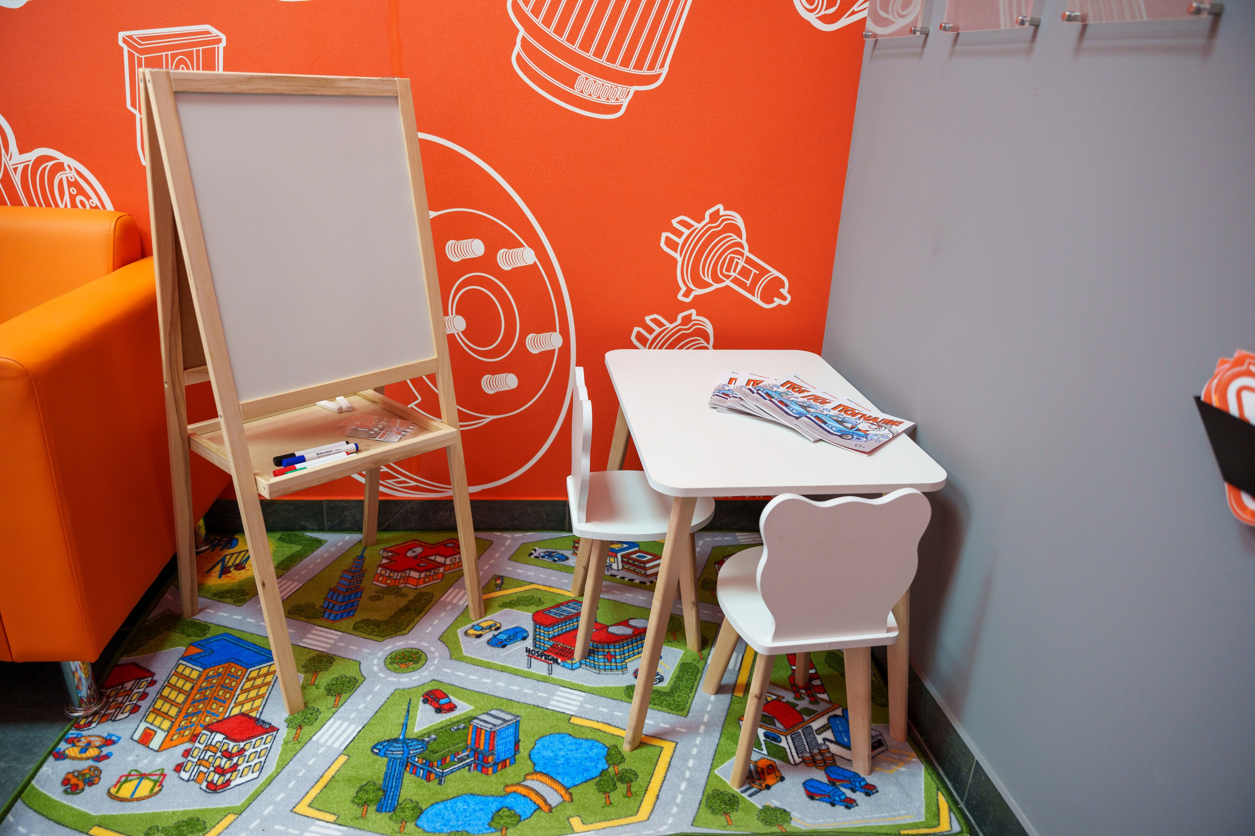 Интерьерная фотосъемка автосервиса Fit Service в Краснодаре — Профессиональная фотосъемка интерьера техцентра в Краснодаресеть СТО. Шедевры для Вас! Фотограф и Видеограф в Краснодаре Пахиев Руслан