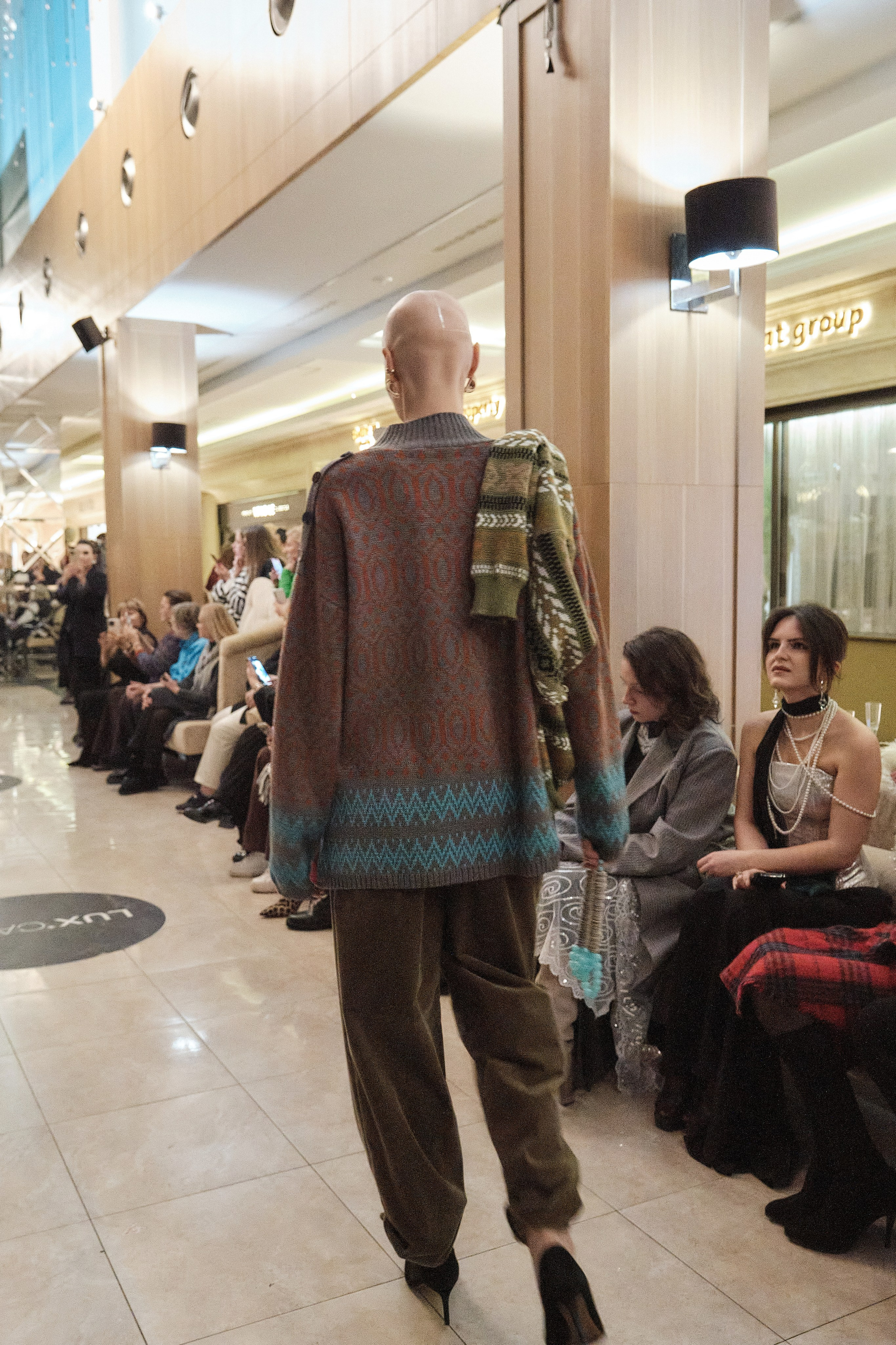 Показ коллекции (Мария Варламова). Свадебный фотограф в Екатеринбурге Соседков Евгений