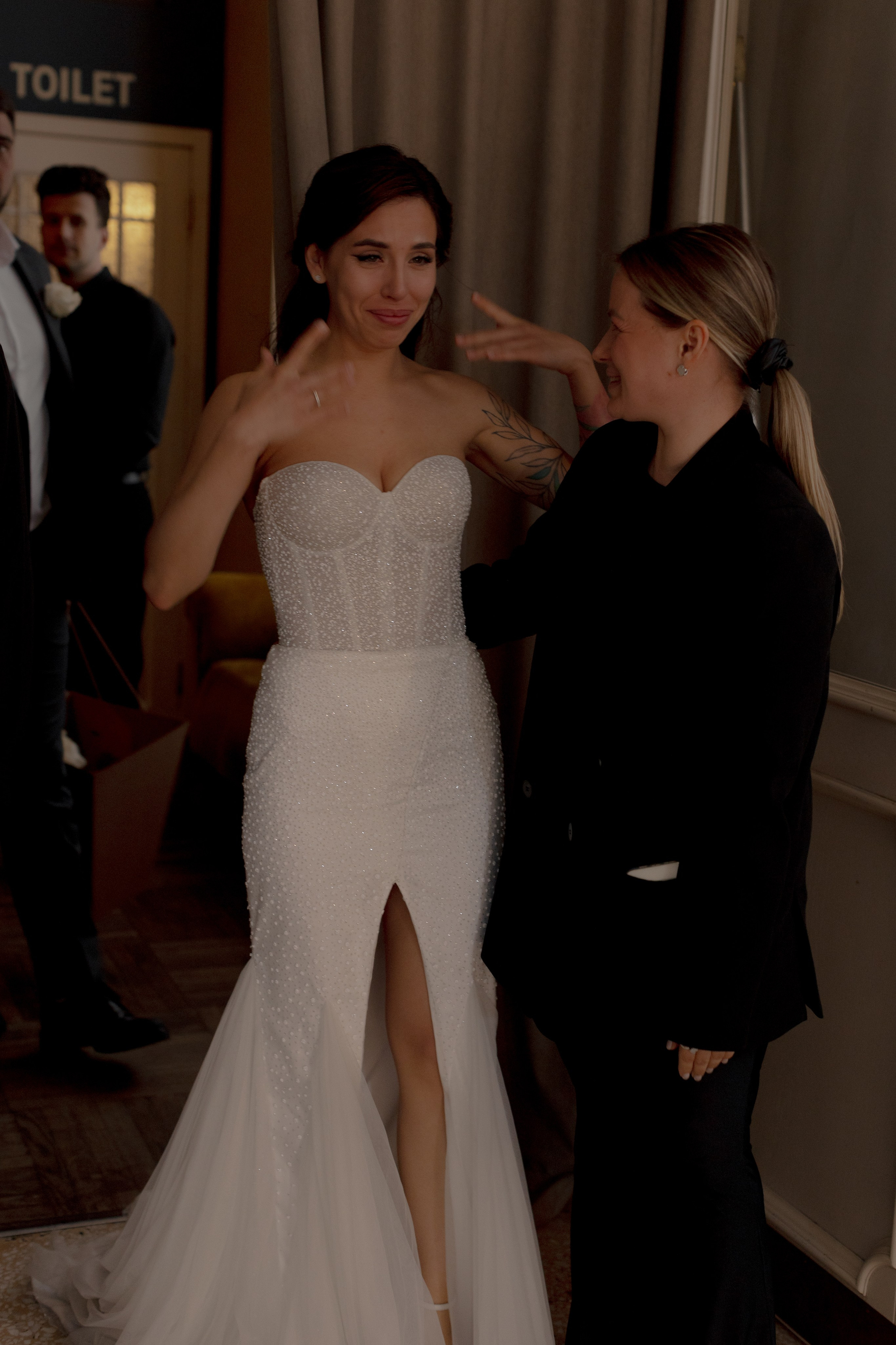 Сергей и Анна: классика в Петербурге в теплой компании близких. @dariazphoto свадебный фотограф