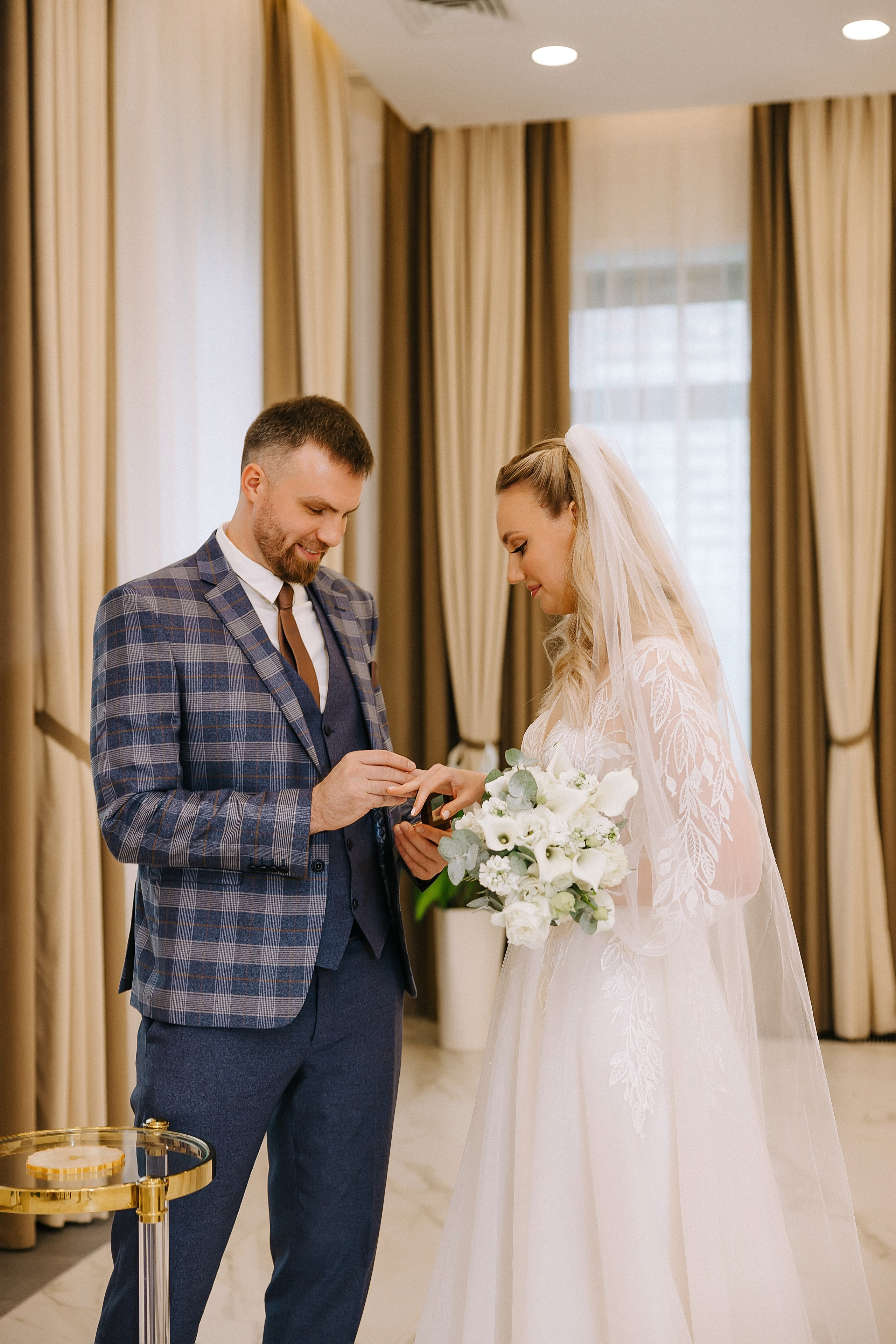 Чувства. Александр Антонов. Профессиональный свадебный, репортажный фотограф в Москве, Подольске. Фото+Видео на любой праздник