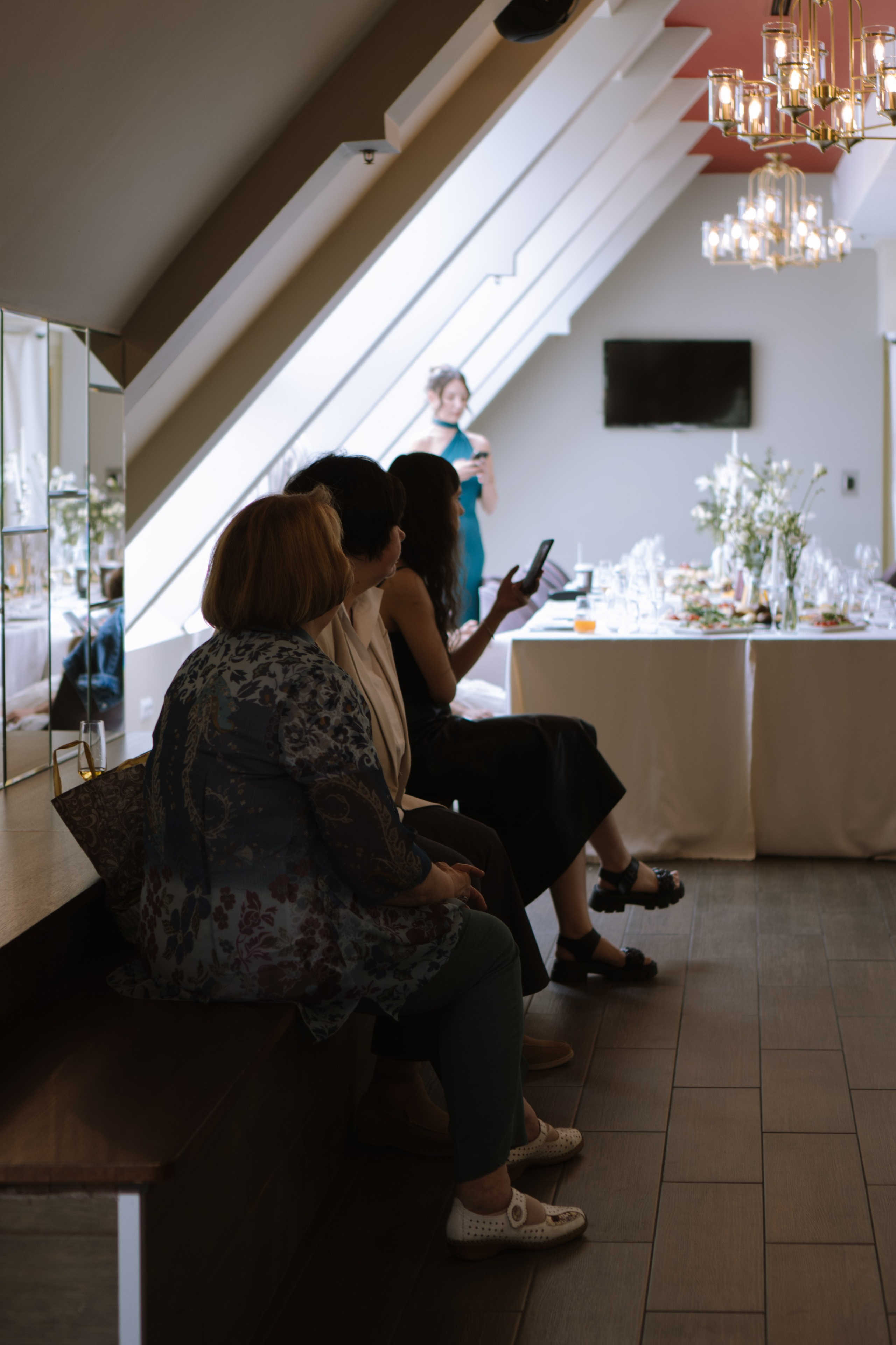 СВАДЕБНЫЙ БАНКЕТ НА ВЛАДИМИРСКОЙ В САНКТ-ПЕТЕРБУРГЕ (КАМЕРНАЯ СВАДЬБА). Профессиональный фотограф, Санкт-Петербург — Виктория Богомолова