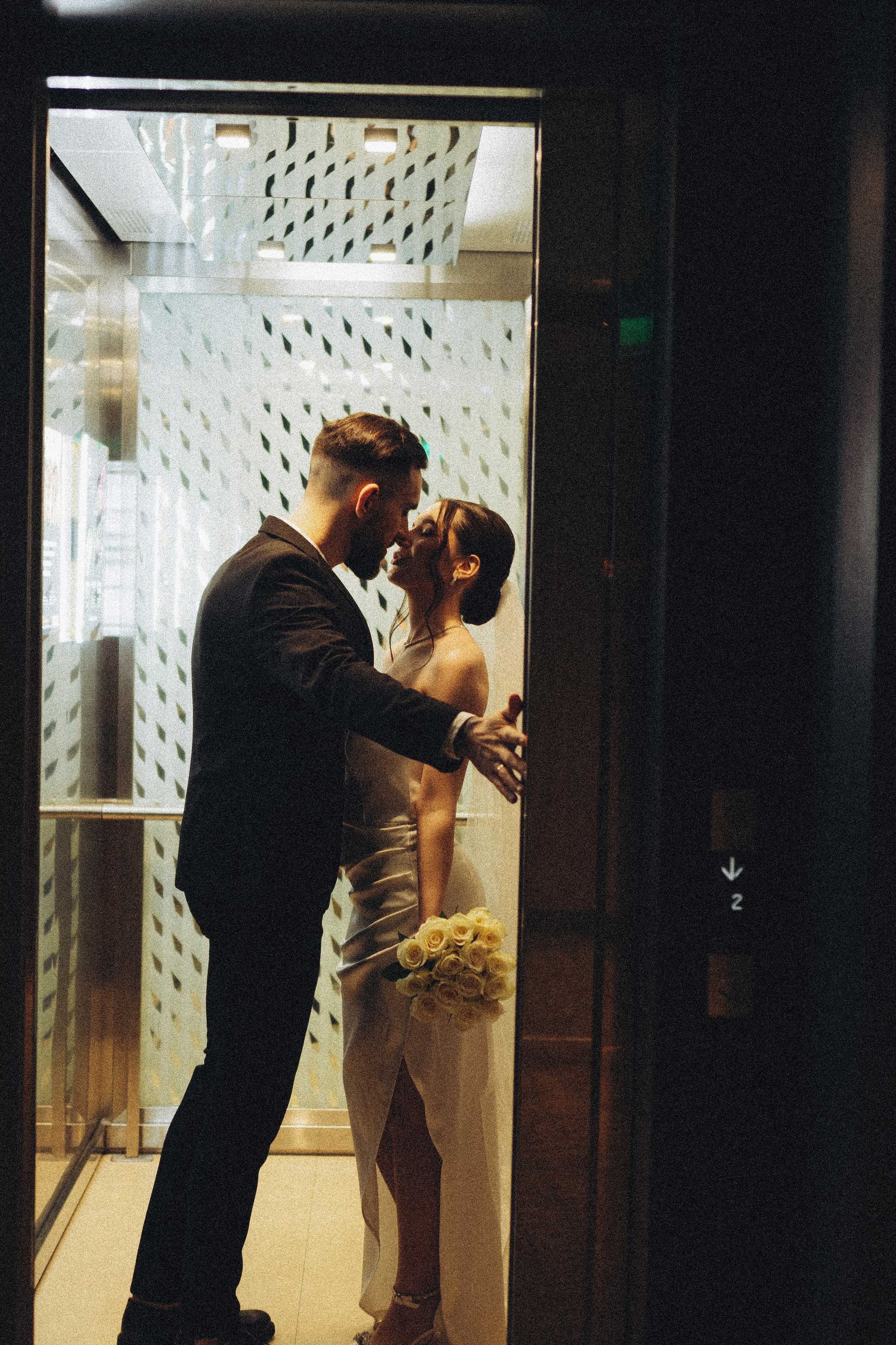 СВАДЕБНАЯ СЬЕМКА СБОРОВ ЖЕНИХА И НЕВЕСТЫ В ОТЕЛЕ И ТАКЖЕ ФОТОСЕССИИЯ В ОТЕЛЕЕ МЕГАПОЛИС БРЯНСК. Профессиональный фотограф, Санкт-Петербург — Виктория Богомолова