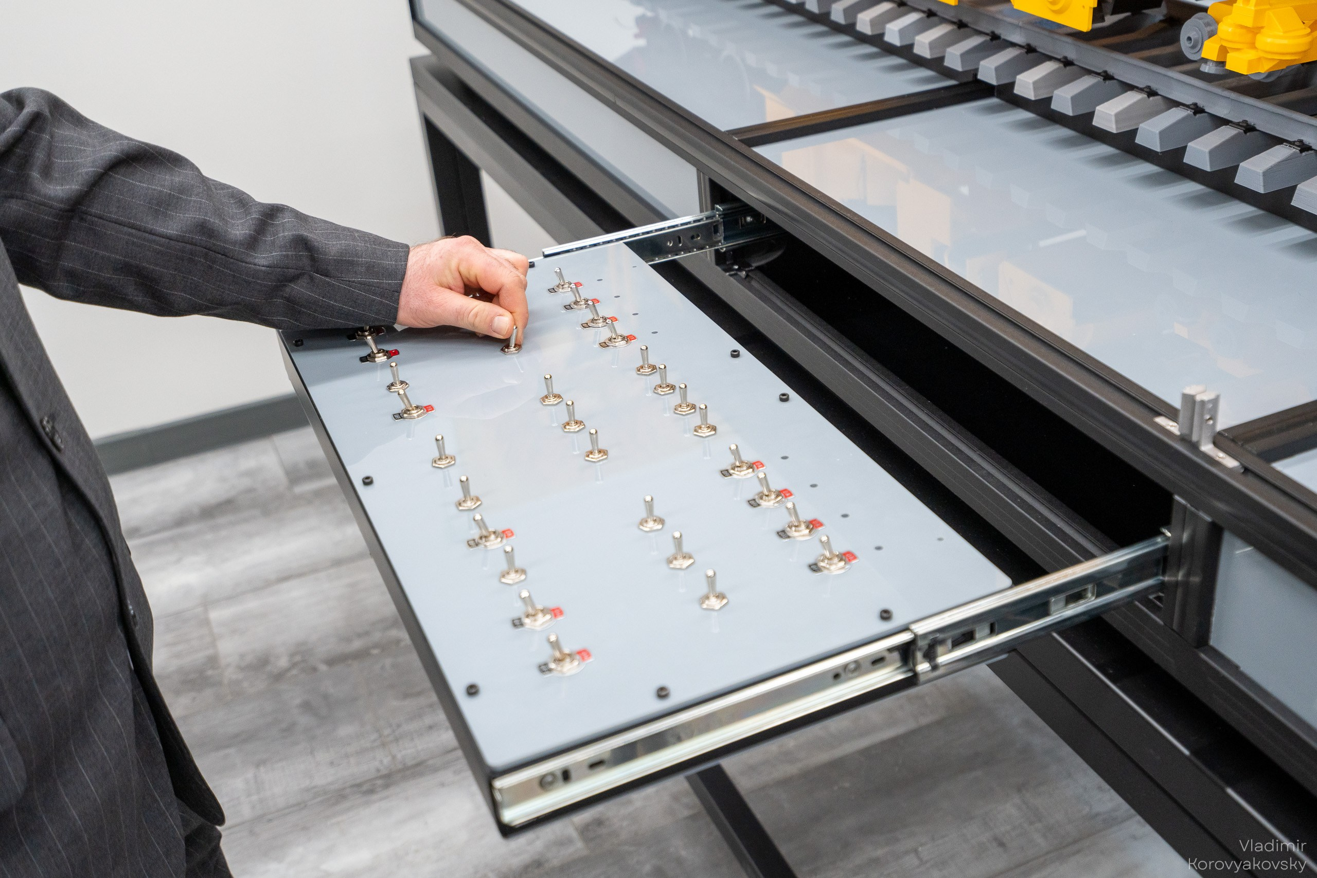 Открытие лабораторий. Фотограф Владимир Коровяковский