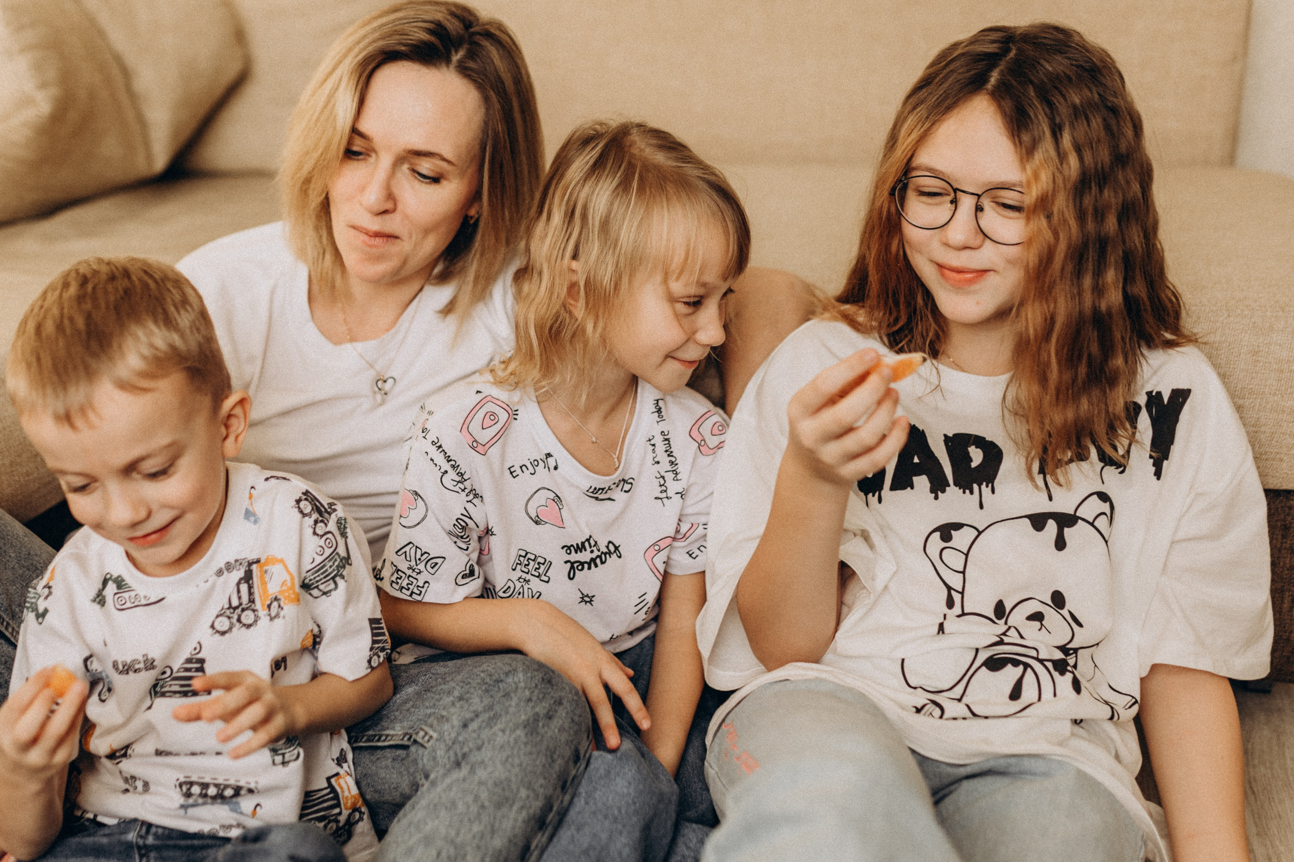 Алена, София, Лилия и Егор. Семейный фотограф lifestyle в Новосибирске Елена Шпилевая