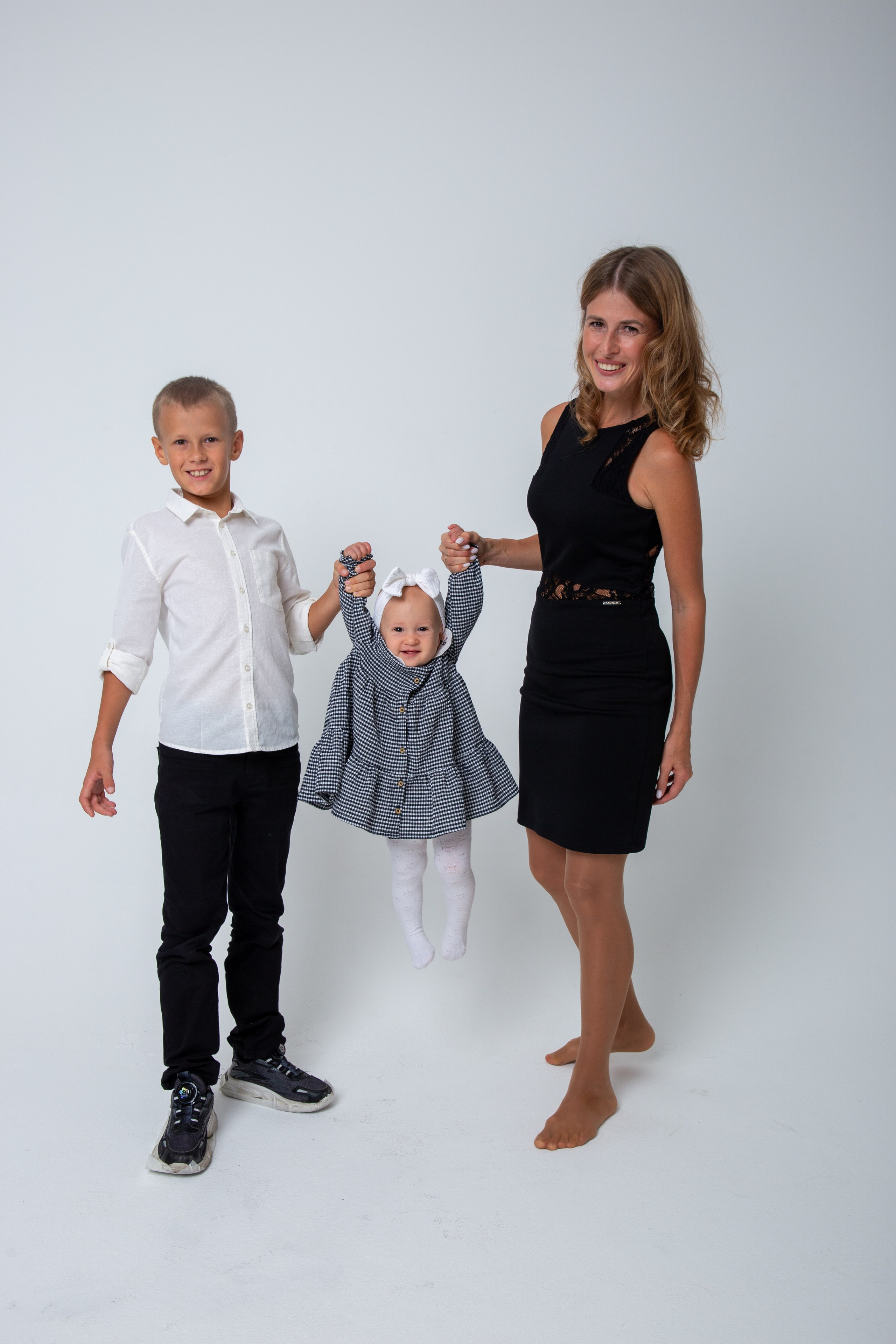 Екатерина и Александр Семейная съемка в студии. Семейный и детский фотограф в Москве и Московской области Ольга Иванютина