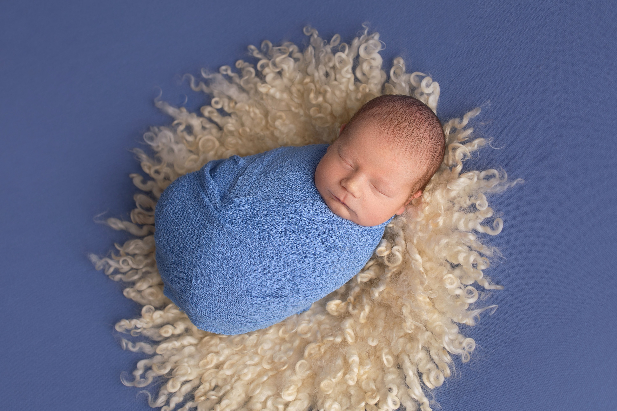 Мирон. Фотограф новорожденных и беременности в Хабаровске Варвара Титаева