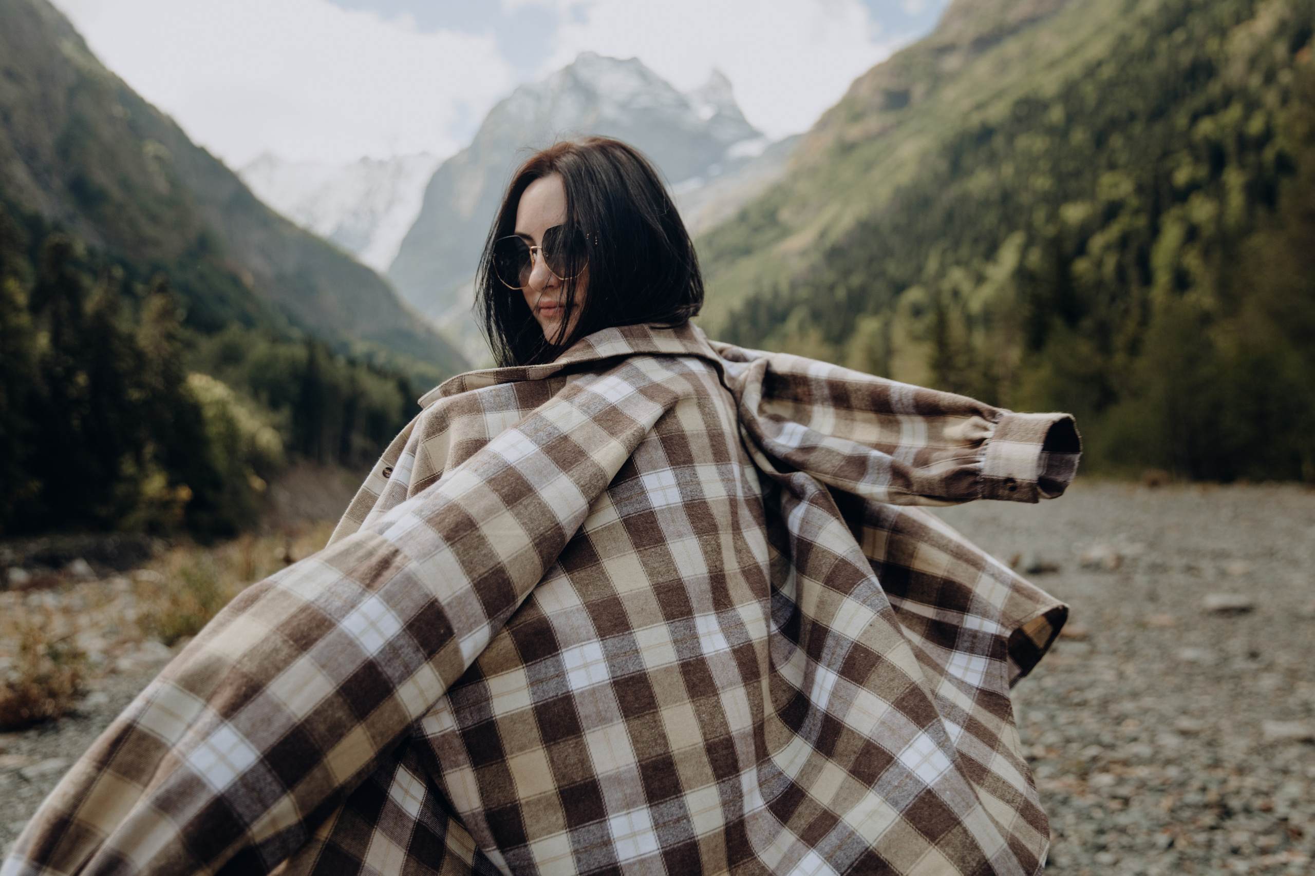 Юля с семьей, Домбай. Портфолио