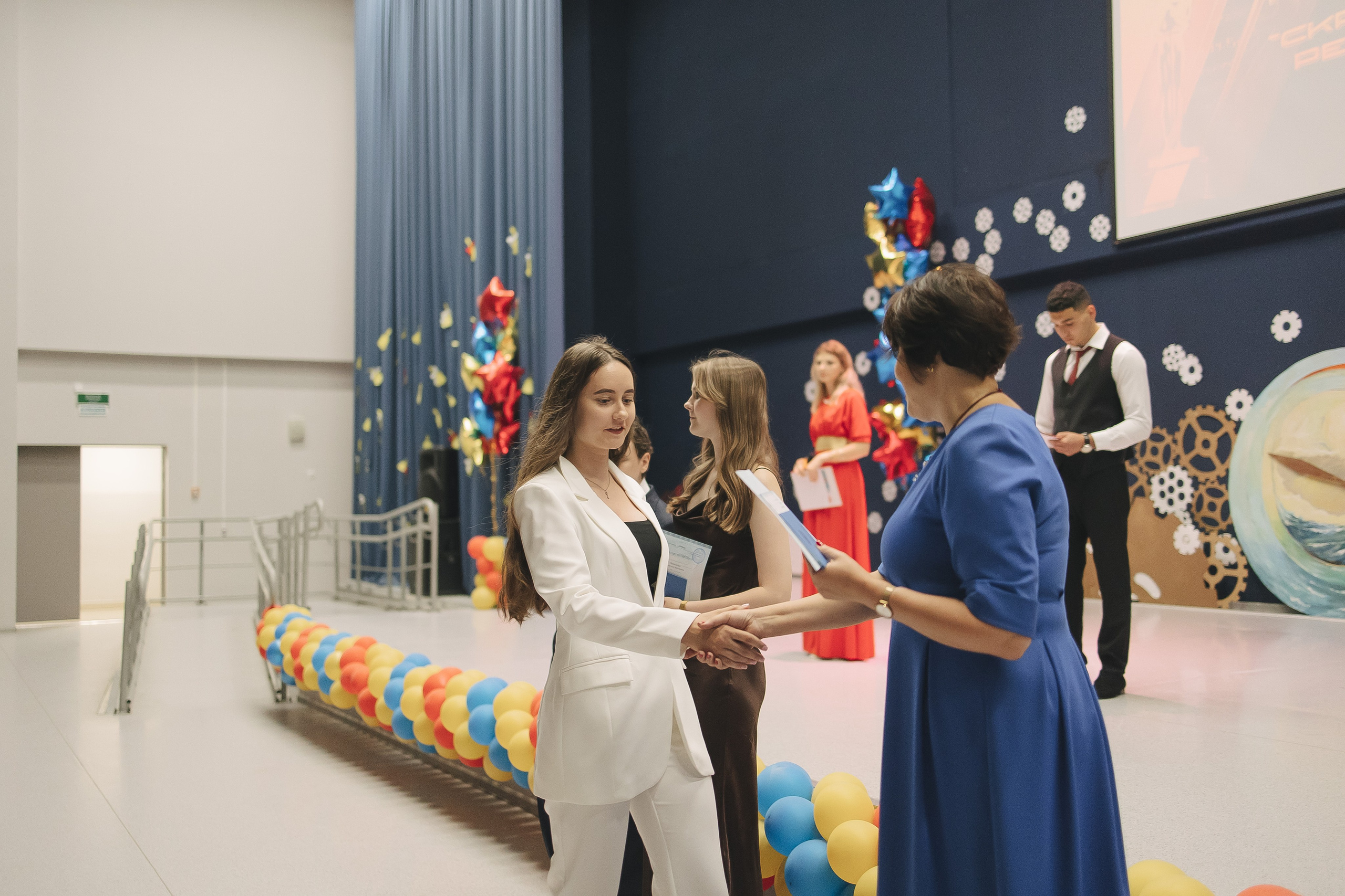 Выпускной Сосны. Свадебный и женский фотограф