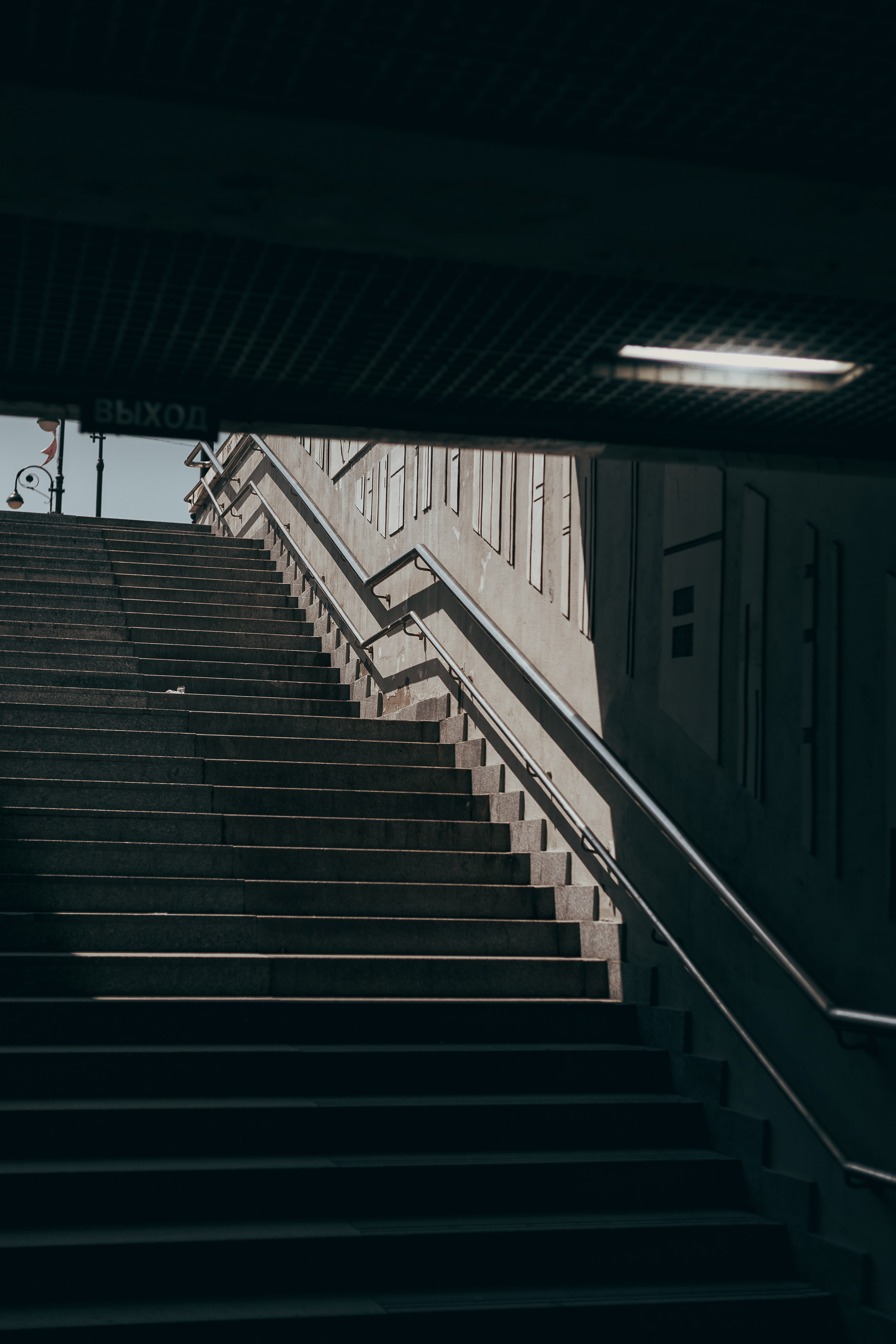 Стрит фотография Владивосток, Россия. Mood цвета, обработка, уроки, пресеты