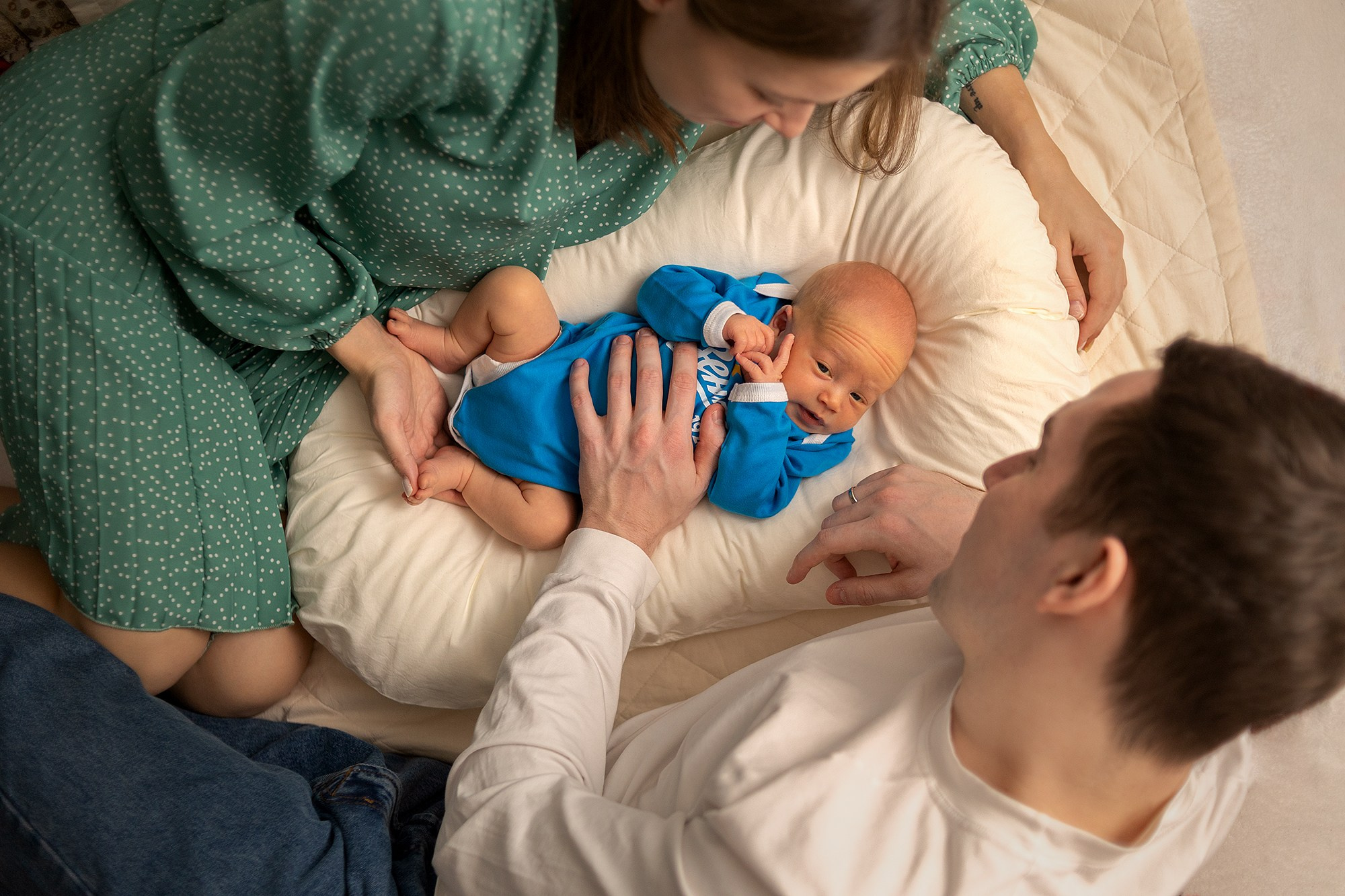 Фотосессия новорожденного у вас дома