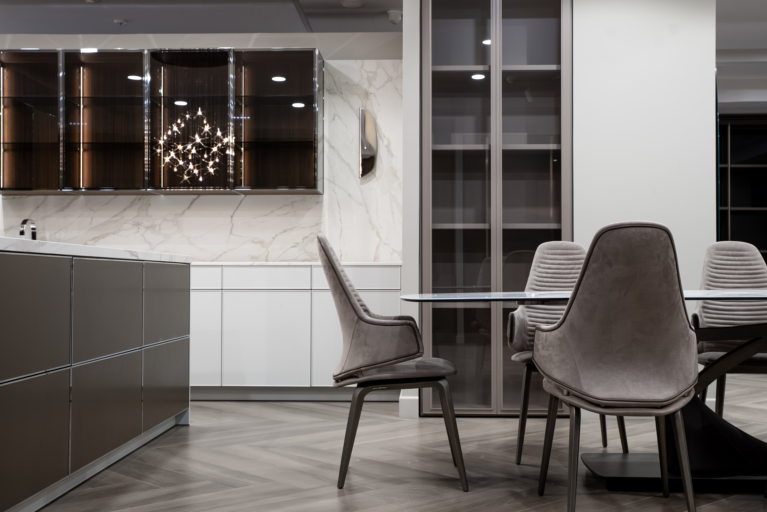 Шоурум WARENDORF. KUSTOV PRODUCTION — профессиональная фотосъёмка в Москве