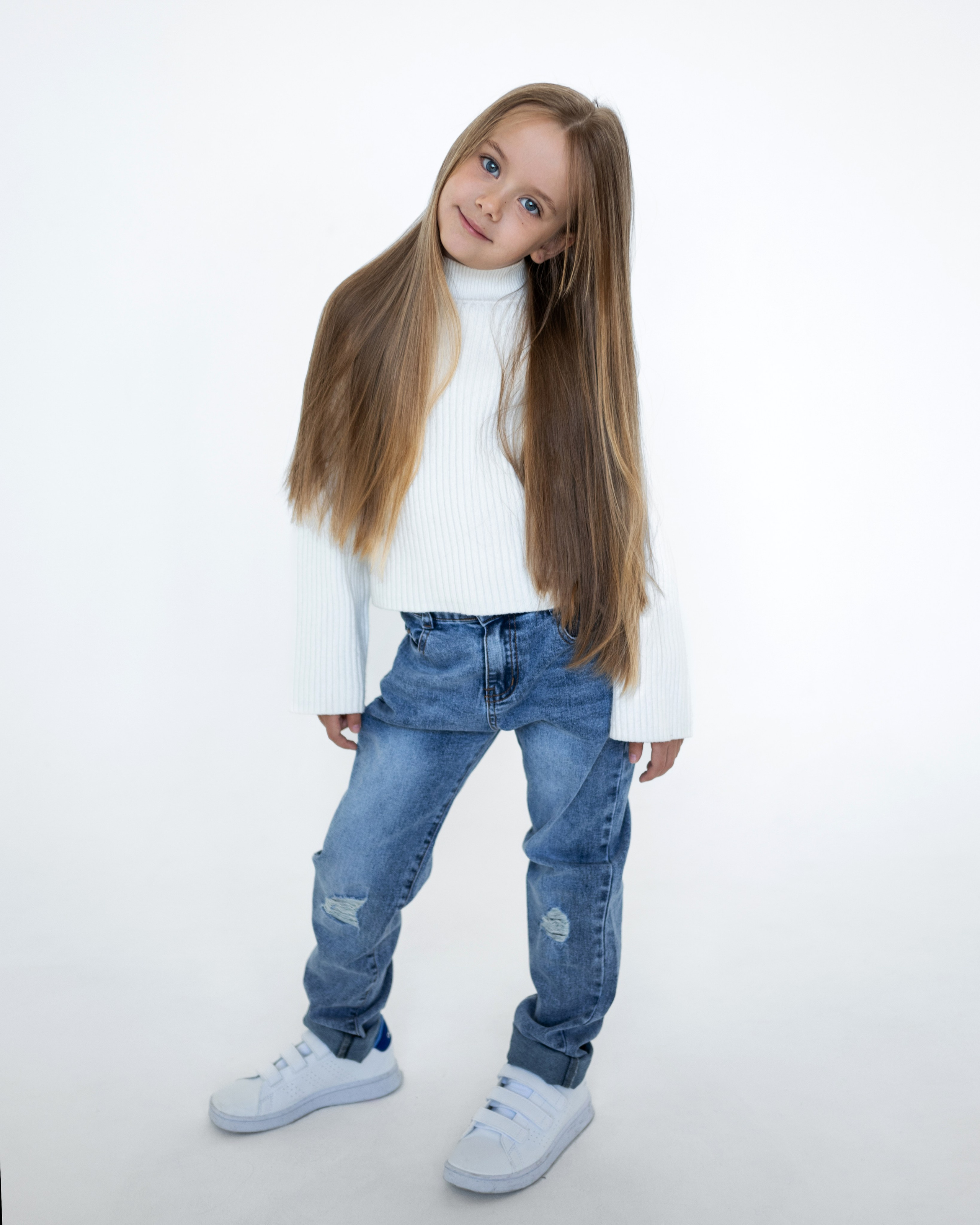 Модельное портфолио. Фотограф Москва Виктория Вишневская актерское / модельное портфолио