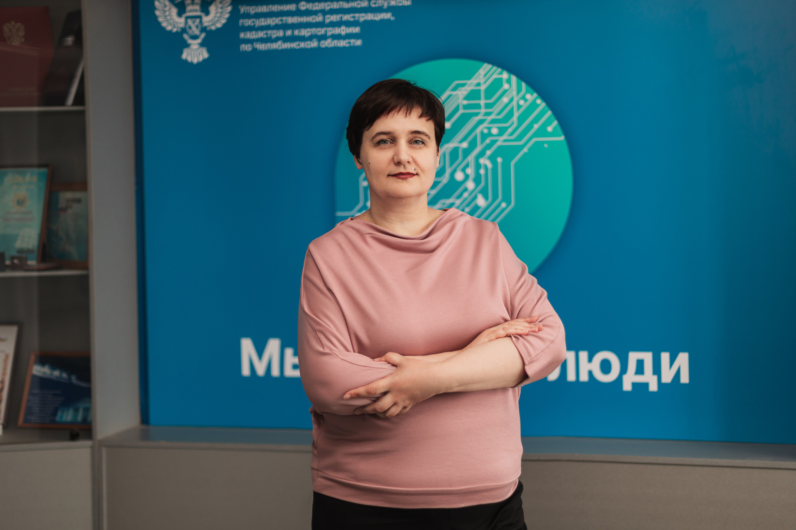 Business portraits. Бьюти- и портретный фотограф в Москве Полли Максимова. Создаю съёмки и делаю ретушь для брендов косметики и рекламы