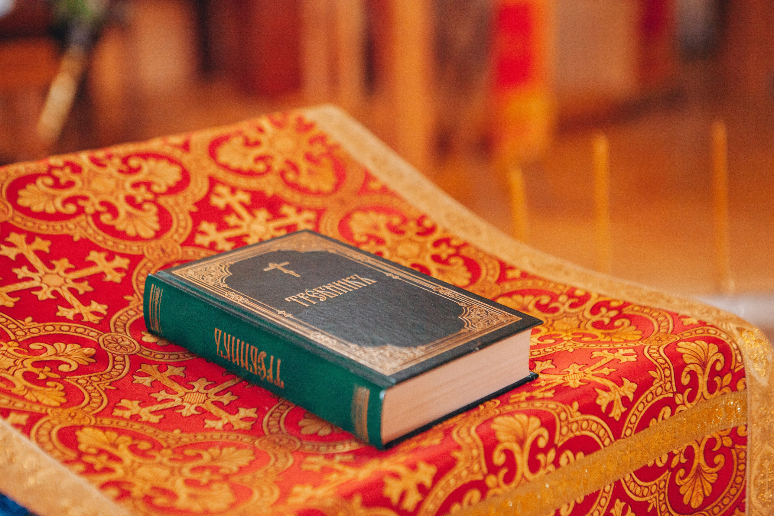 Крещение ребенка в церкви в москве. Фотограф Ольга Ефремова