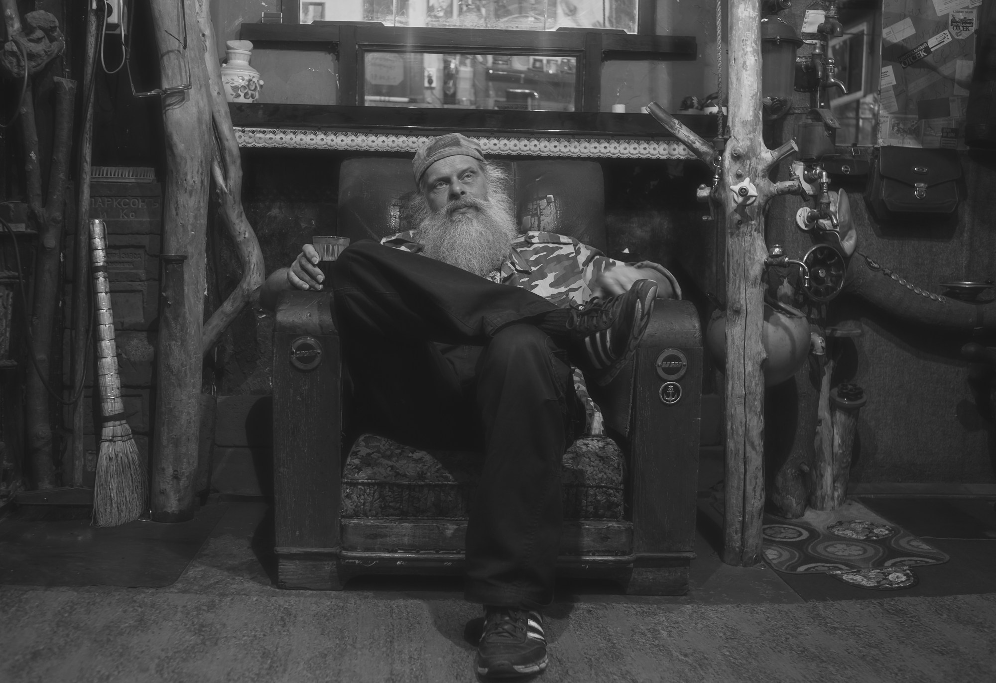 Портреты и истории