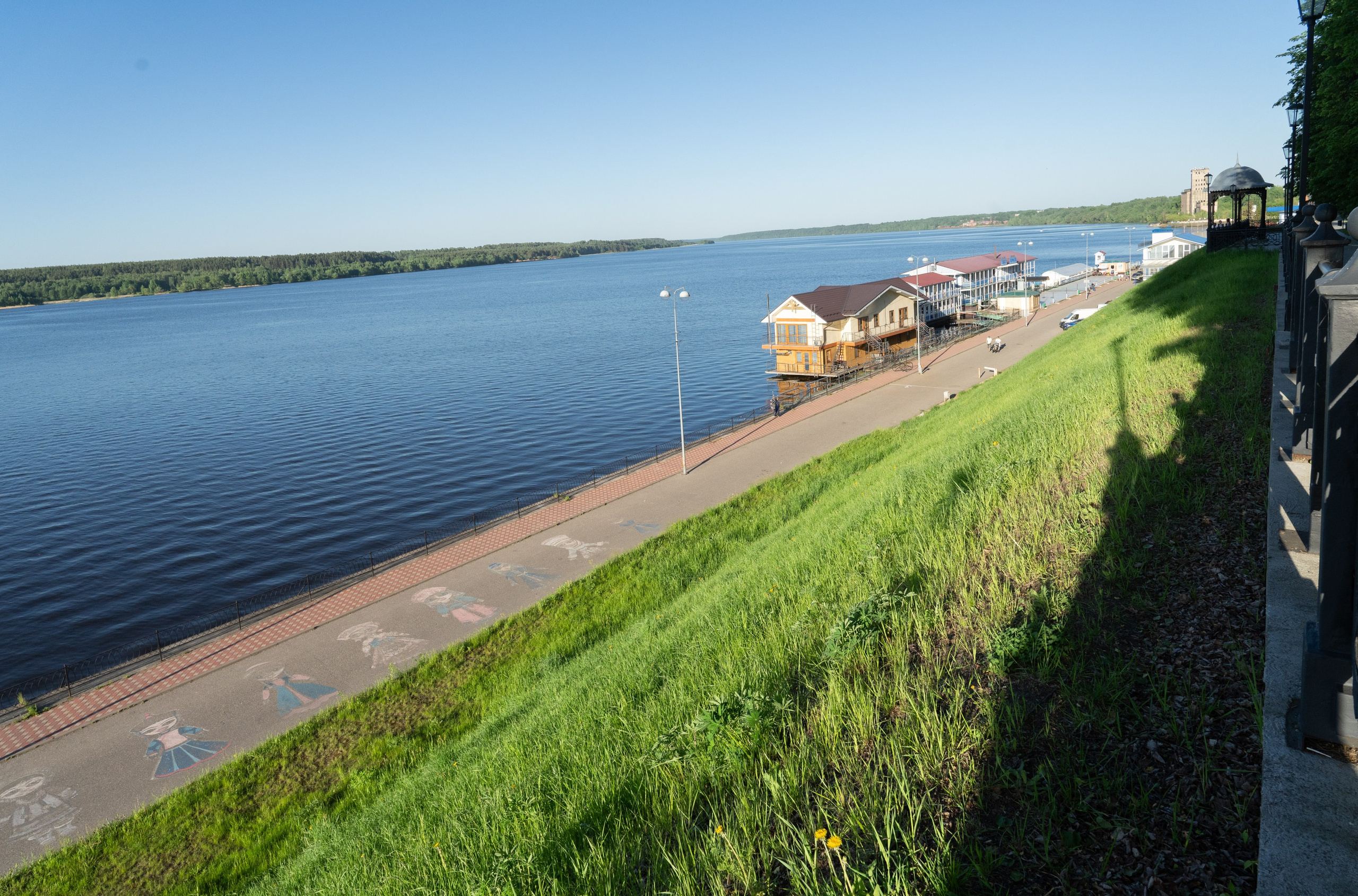 Плёс. ПОБУДЬ ЗДЕСЬ И ЦЕЛЕЕ БУДЕТ ЭТОТ МИР