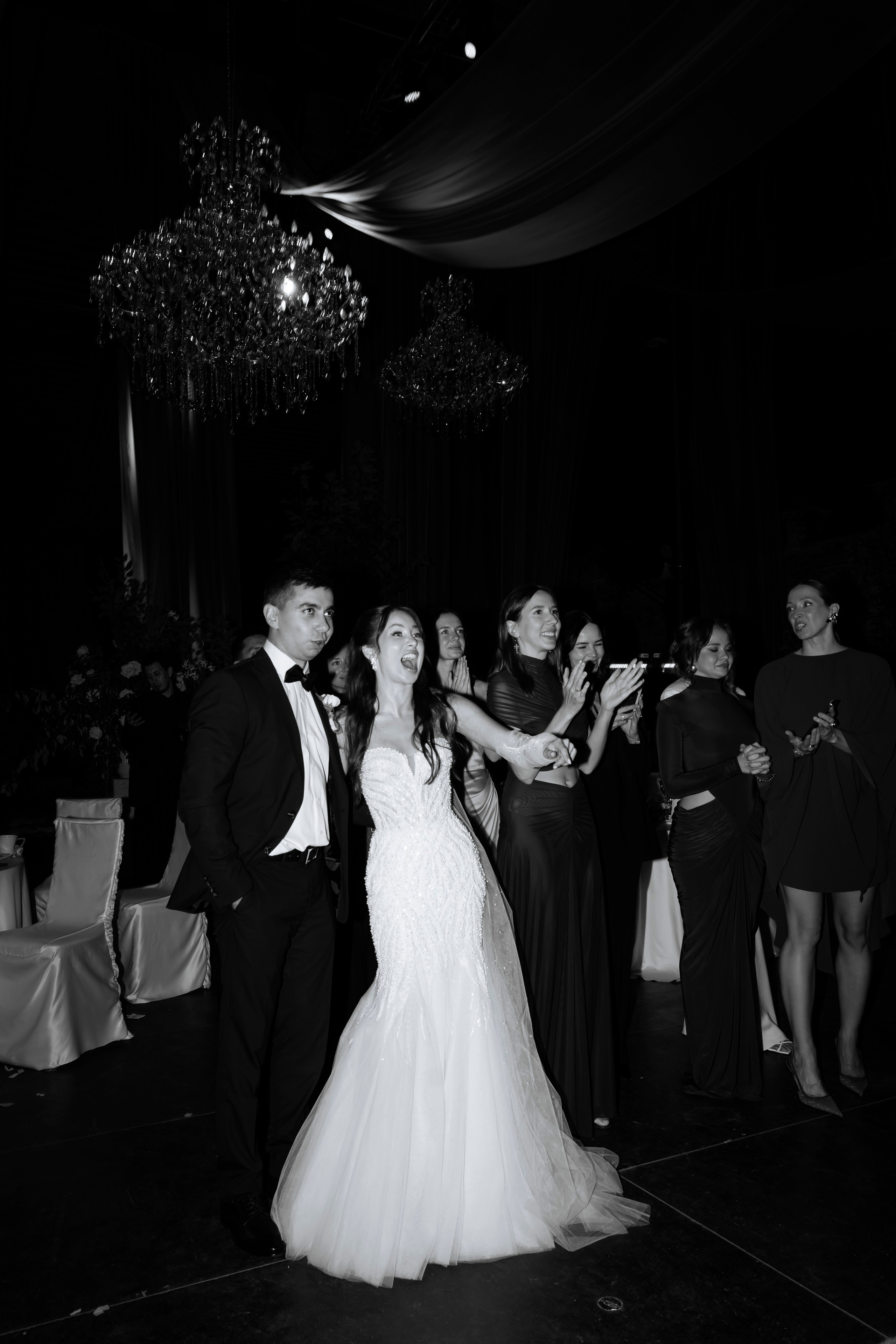 «Держи меня словно твои руки браслеты». Свадебный фотограф Сочи Москва Дубай Снежана Магрин