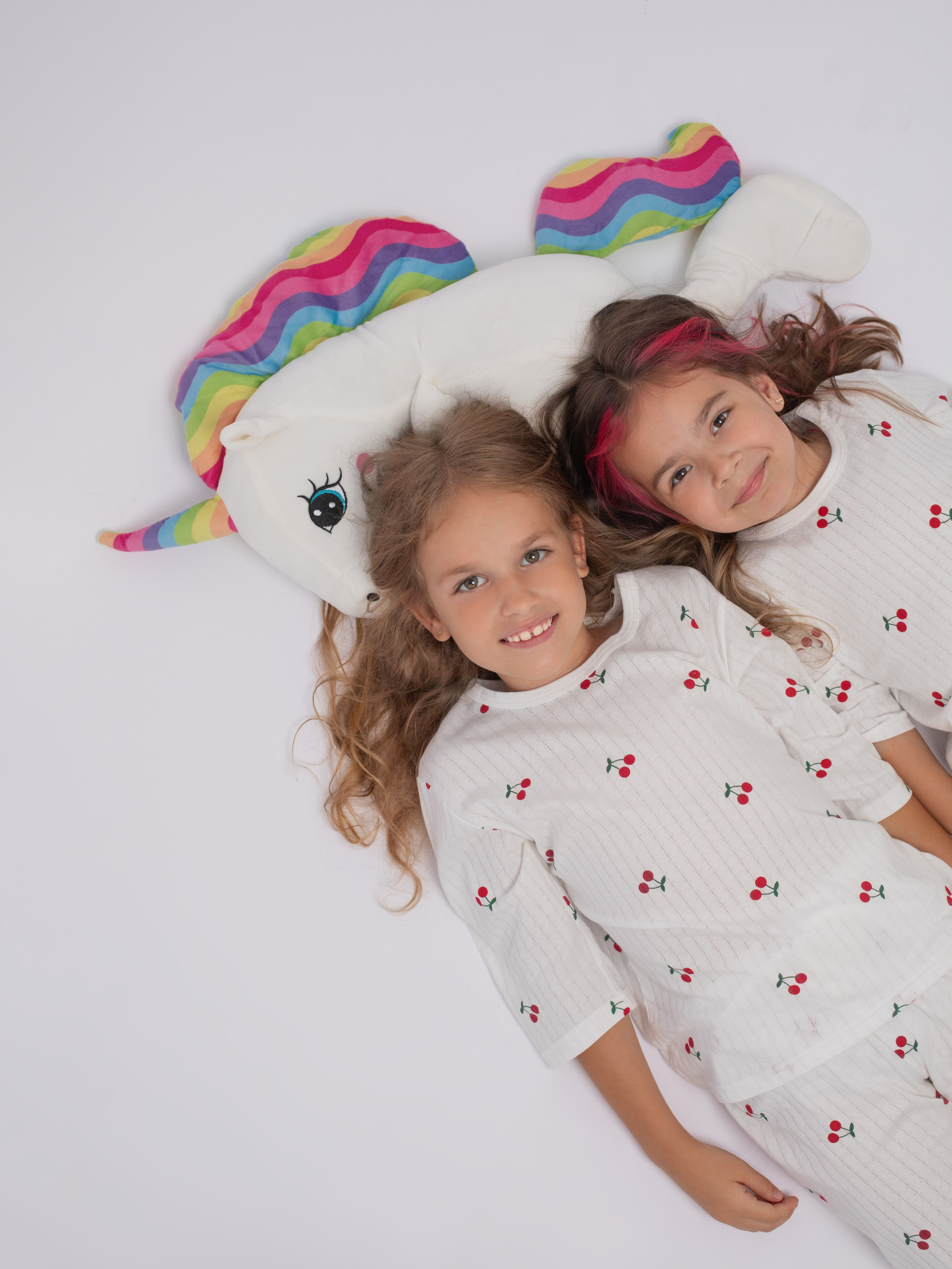 Пижама для девочек. Фотостудия предметной и модельной съёмки для маркетплейсов