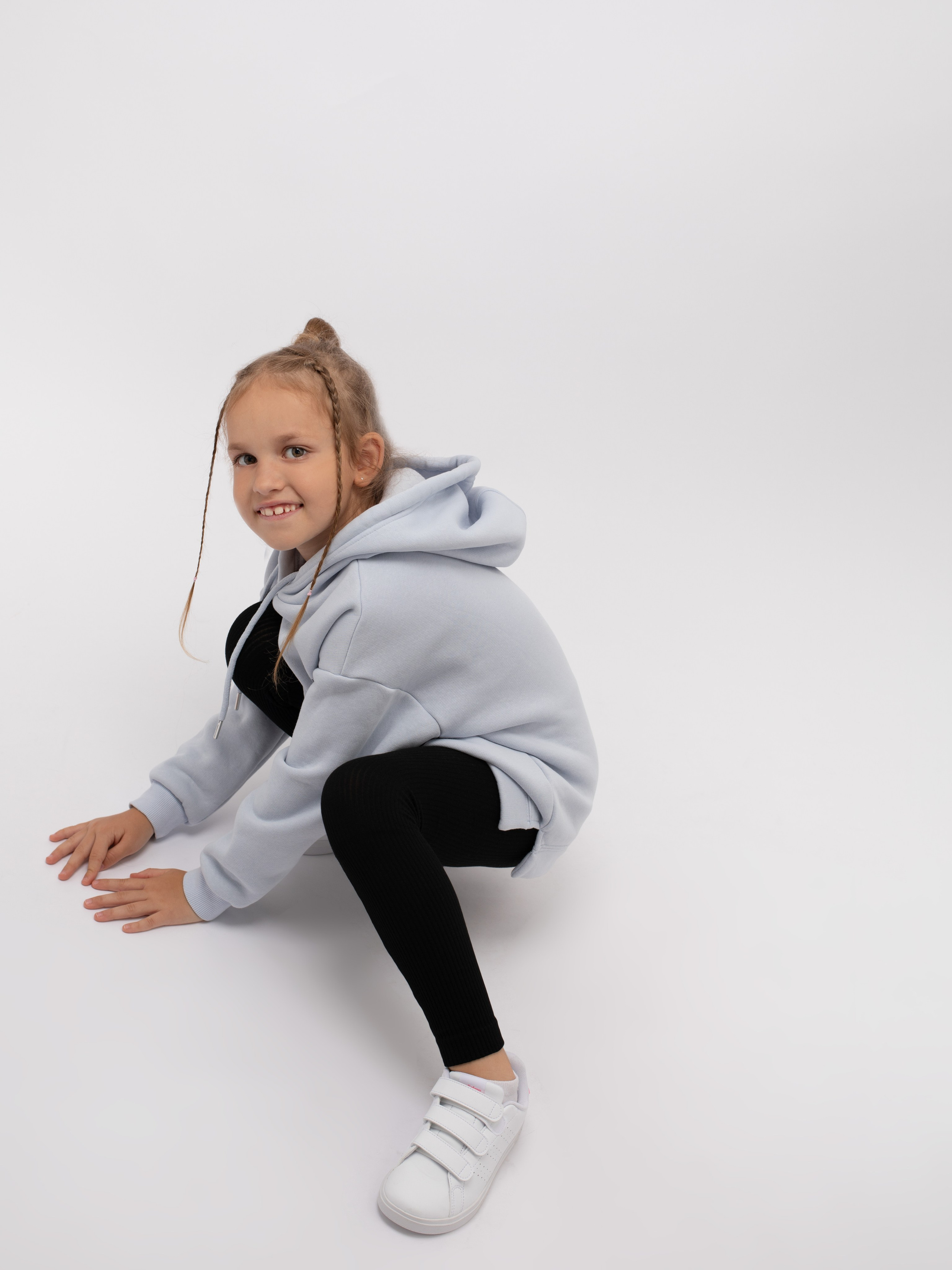 Детские лосины. Фотостудия предметной и модельной съёмки для маркетплейсов