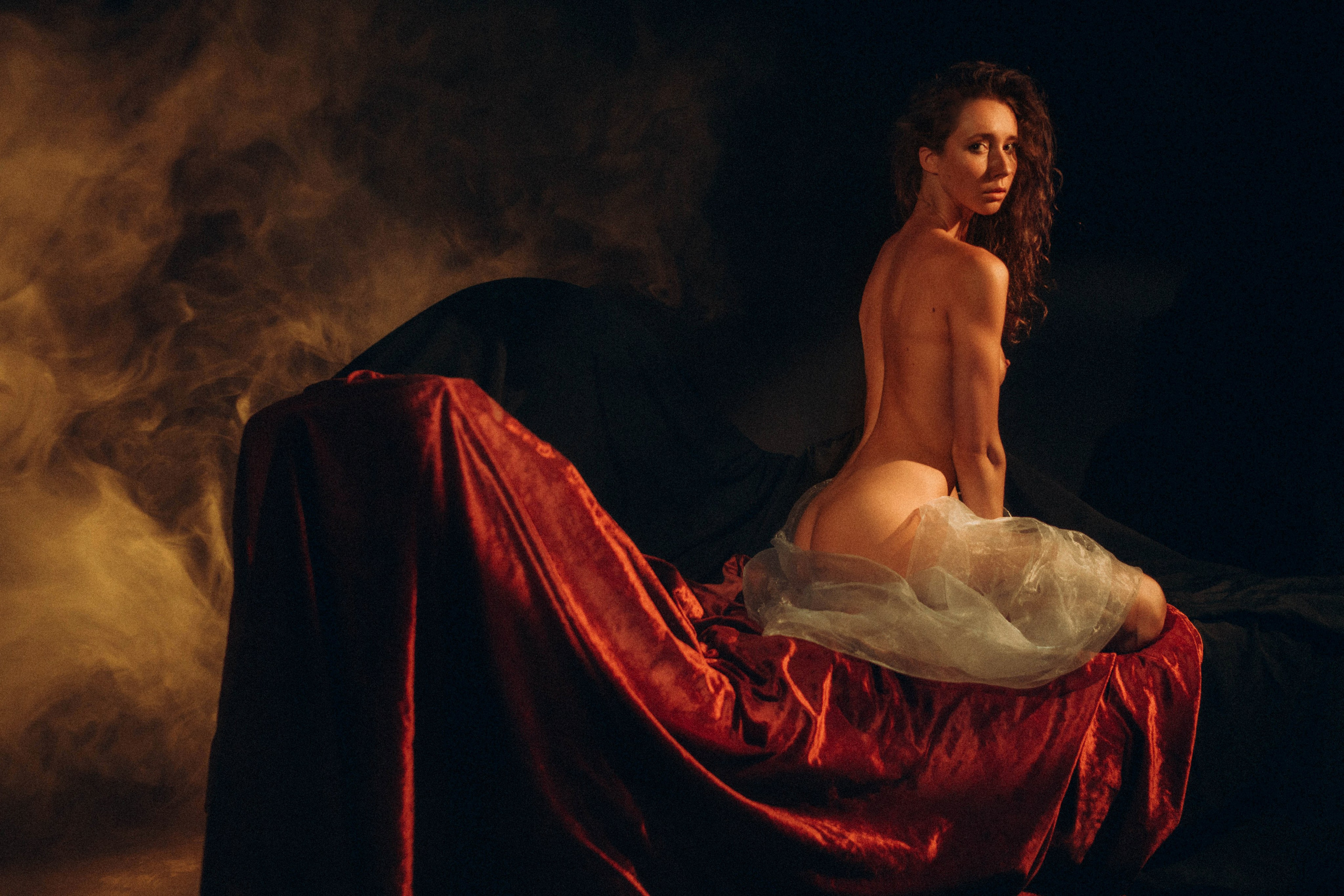 (18+) Обнажённая натура. Создадим шедевр? Виталина и её фотоискусство