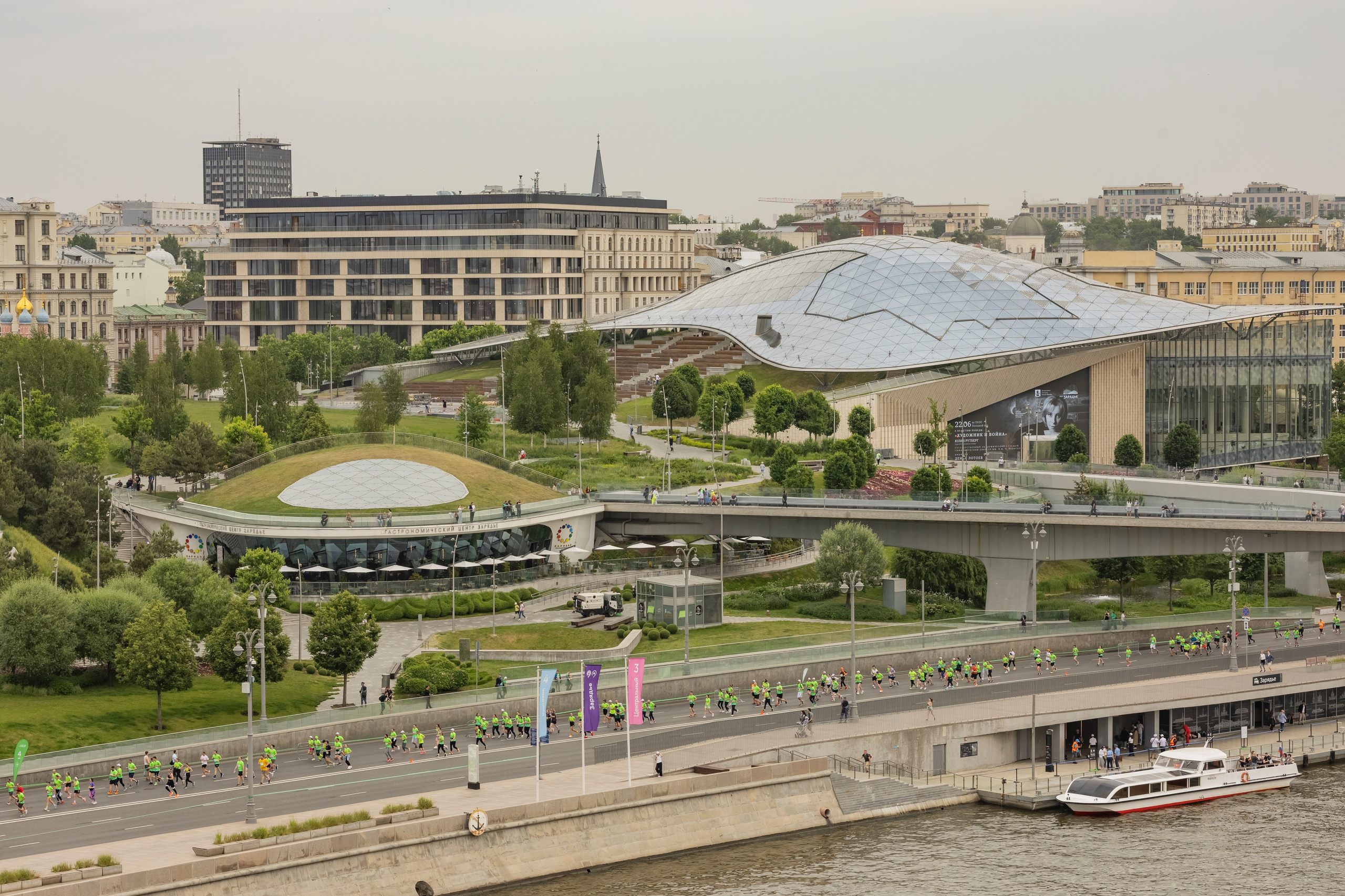 Сбер Зелёный Марафон 2025 Балчуг. Репортажный, event, концертный и backstage фотограф из Москвы Виталий Кривцов