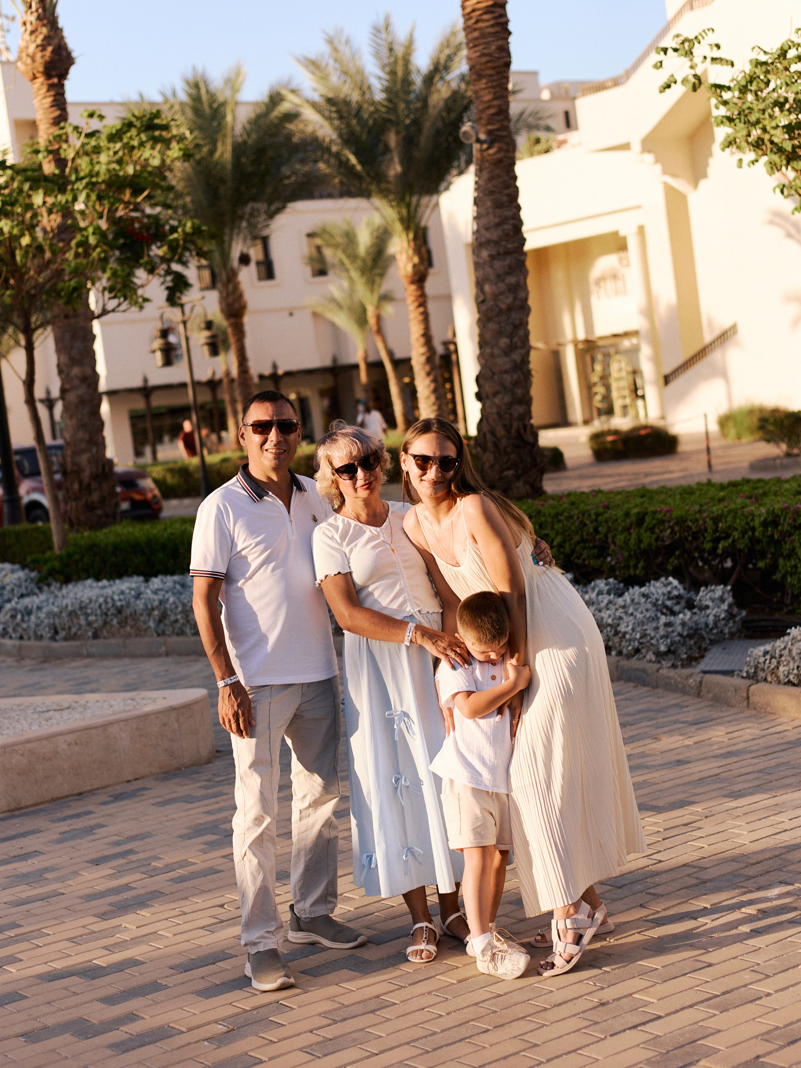 Для семейной съёмки. Jorgis Talè — photographer, kind person, teacher of arts and other mag