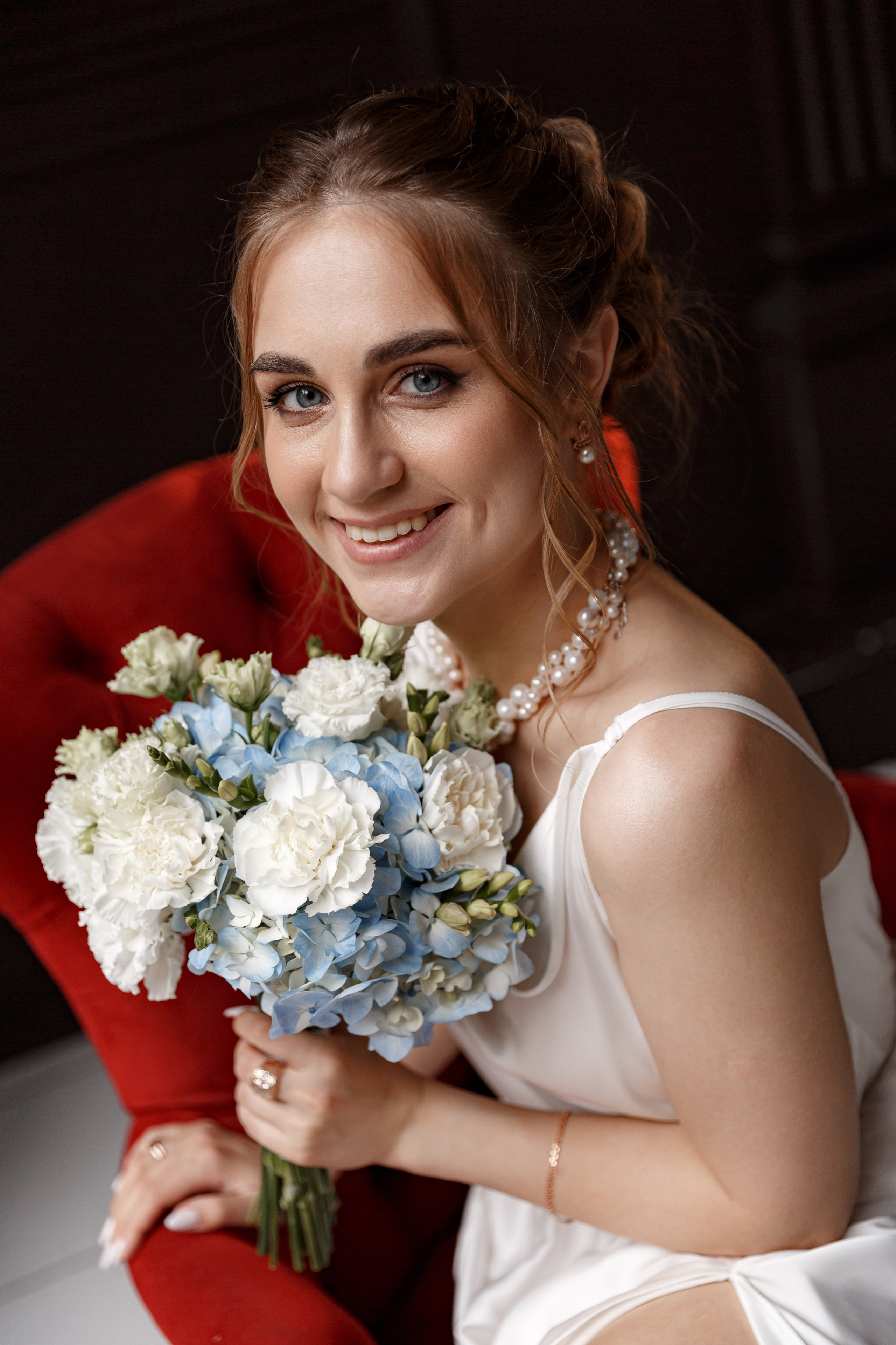 Свадебная фотосессия в городе и в фотостудии. Свадебный фотограф Москва и МО Сергей Киржаев