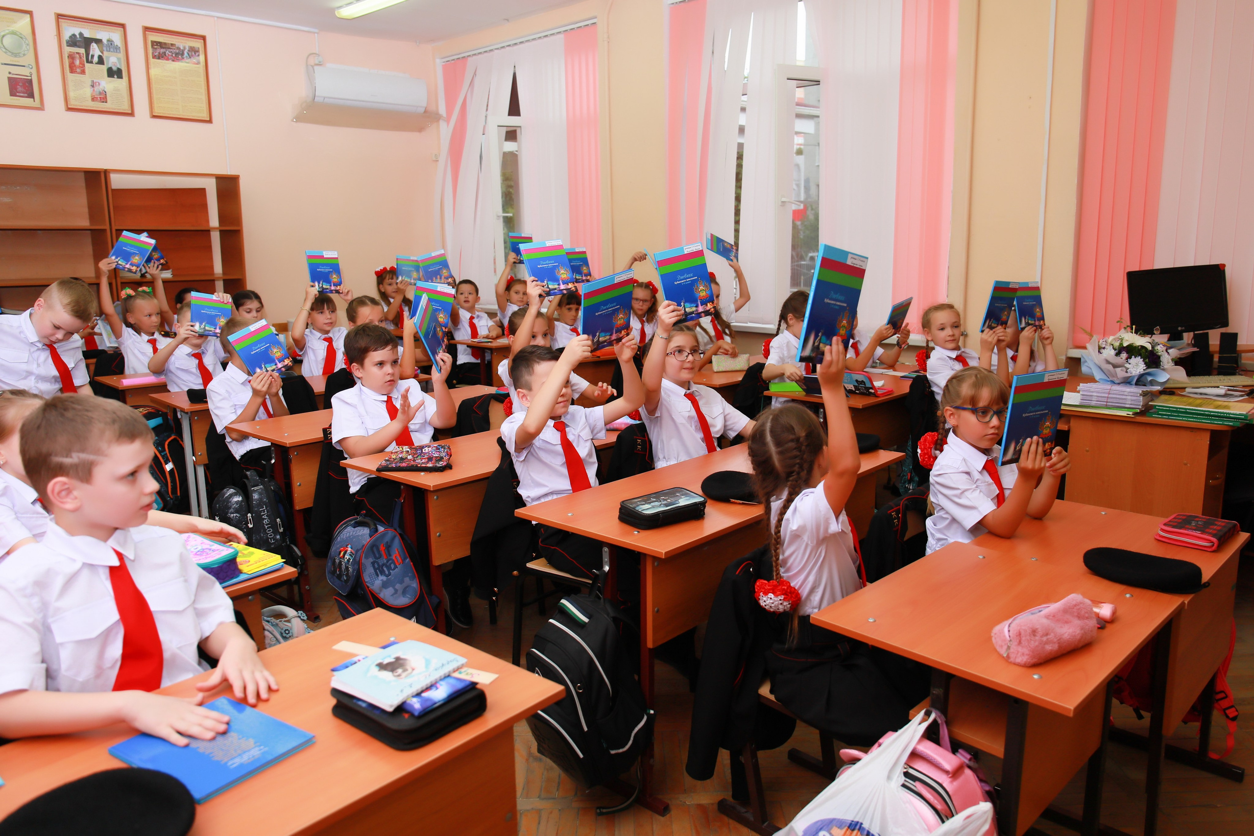 Школа 5(2-й класс). Детский семейный фотограф Краснодар