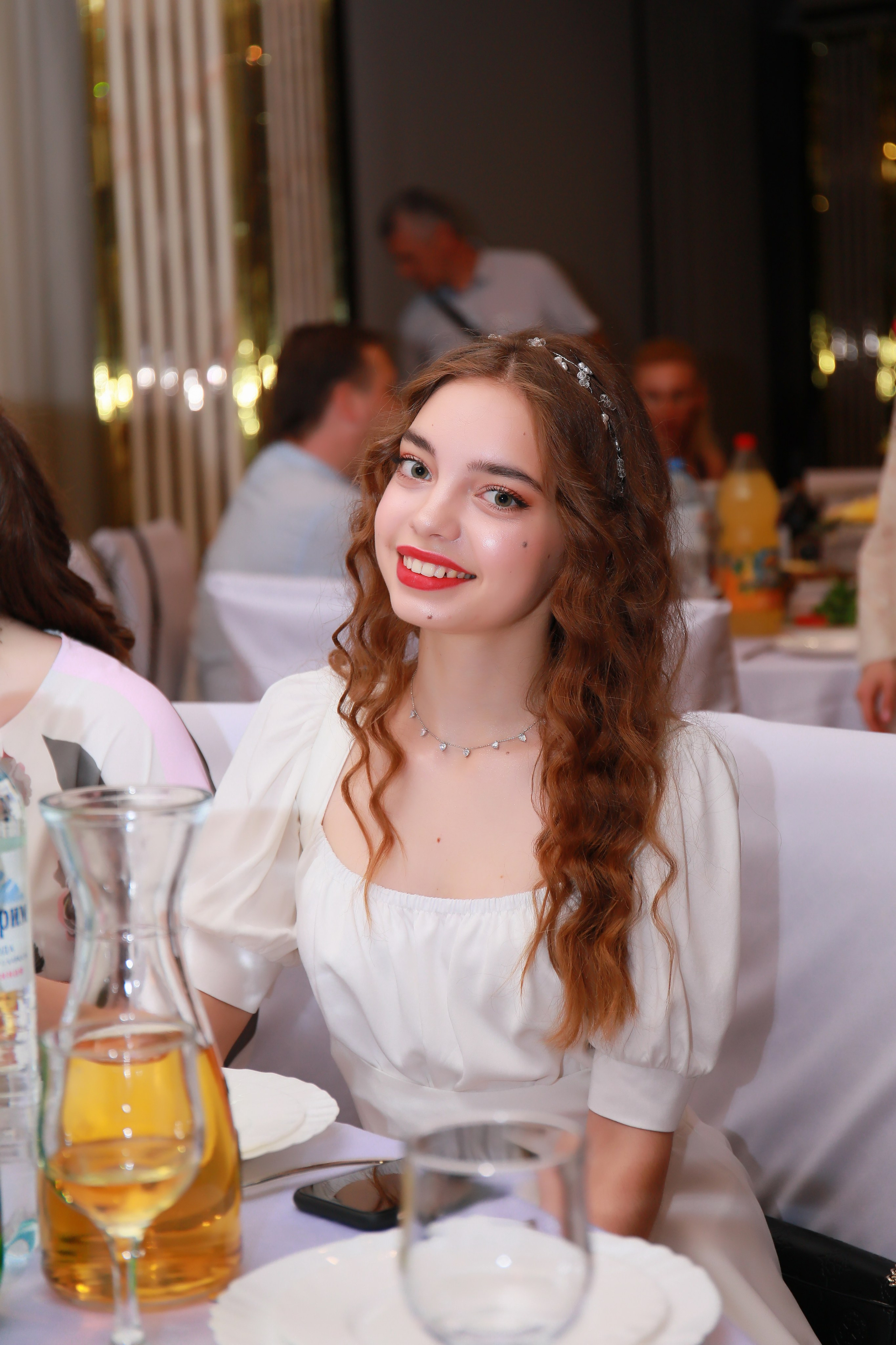 Champagne, банкетный зал. Детский семейный фотограф Краснодар