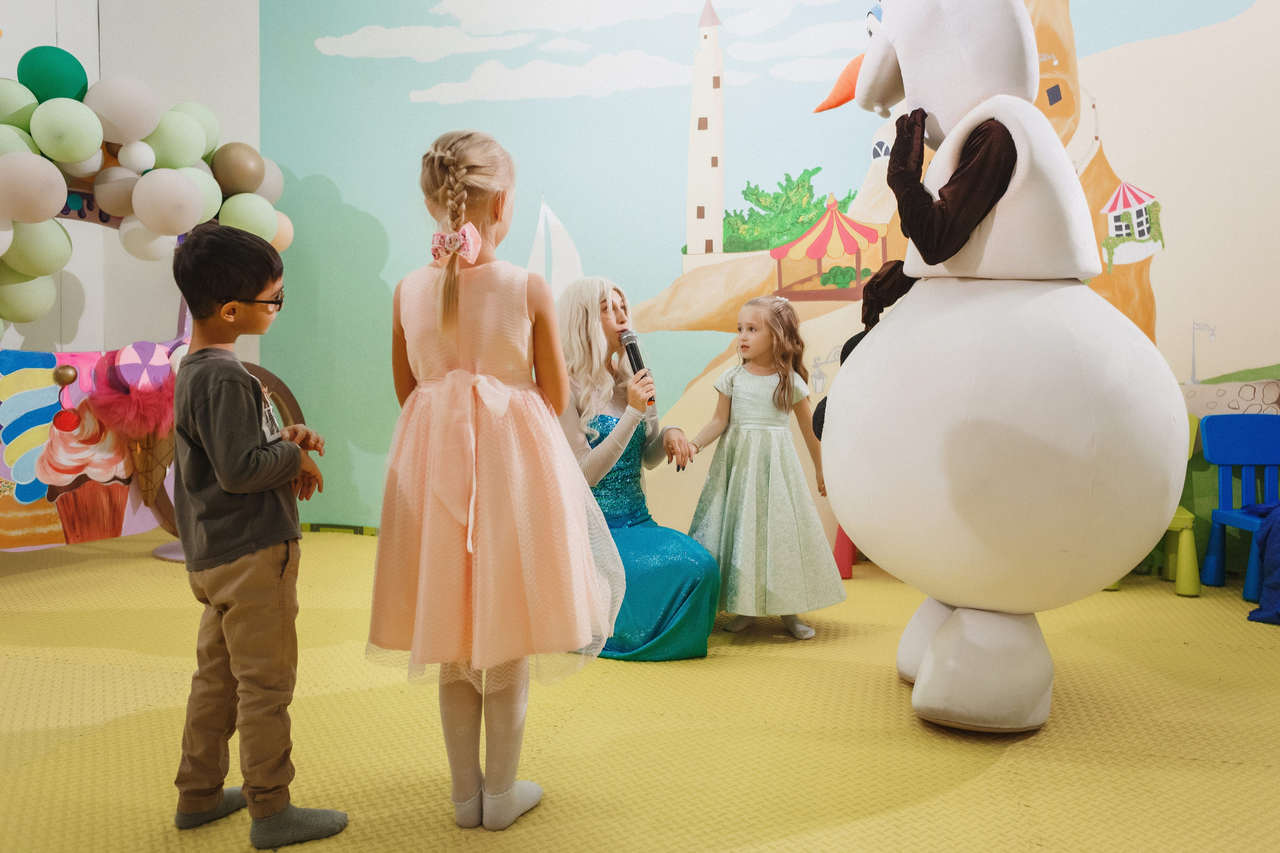 Уникальные фотографии дня рождения Анжелики в Тортуге Таганрога. Свадебный и семейный фотограф в Таганроге Бакарюк Антон