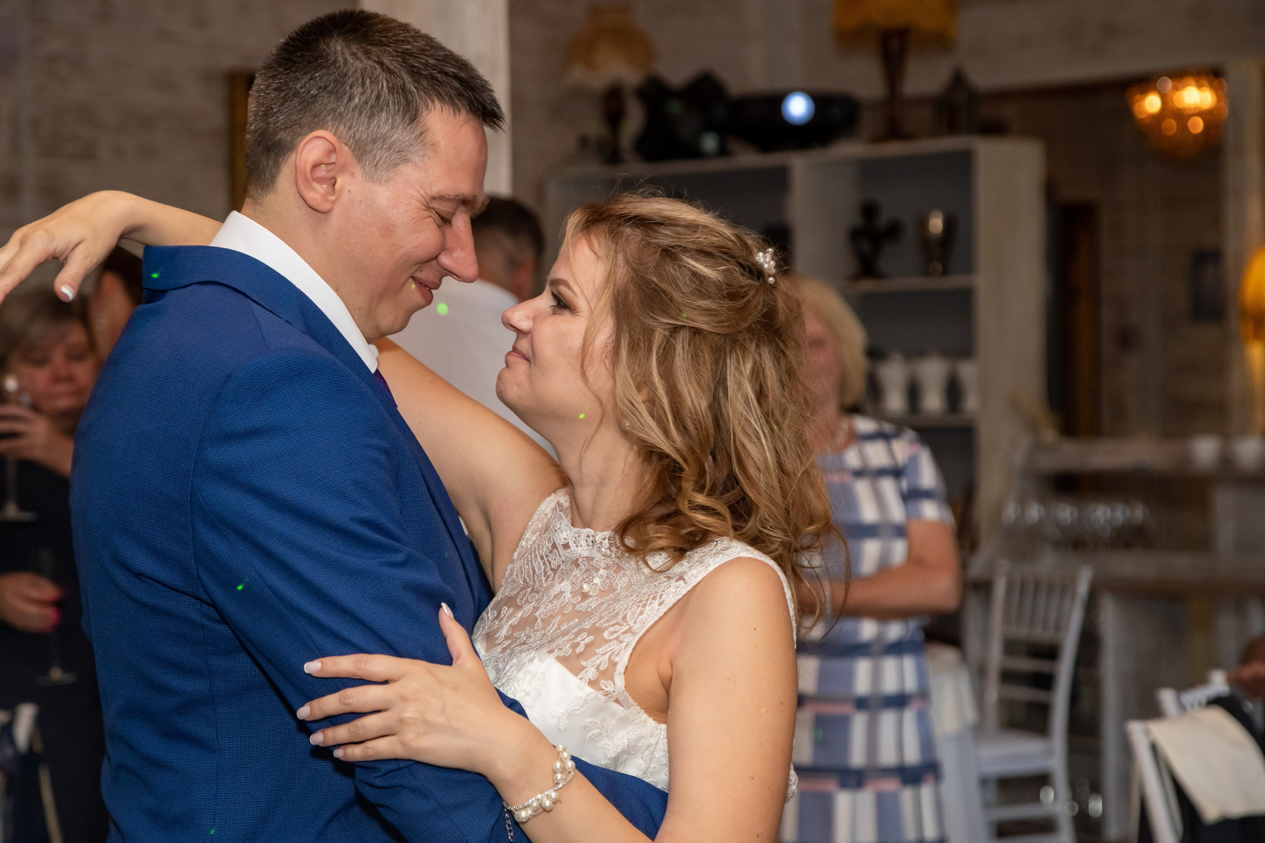 Альбом свадебная фотосъёмка, венчание, утро невесты, роспись, банкет. «Студия DRONAVT`s» — видеосъёмка и фотография г. Москва