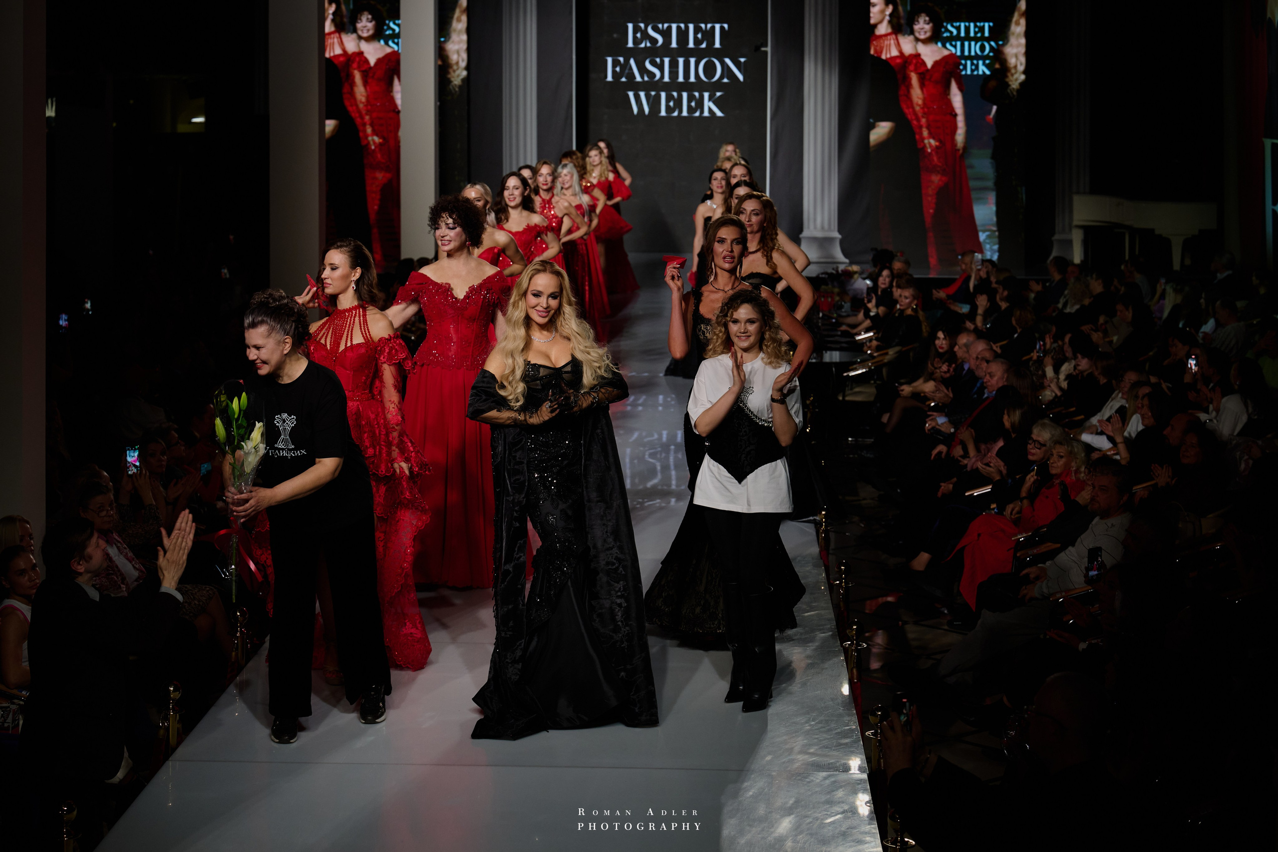 ESTET FASHION WEEK ОСЕНЬ — 2025. Фотограф Роман Адлер